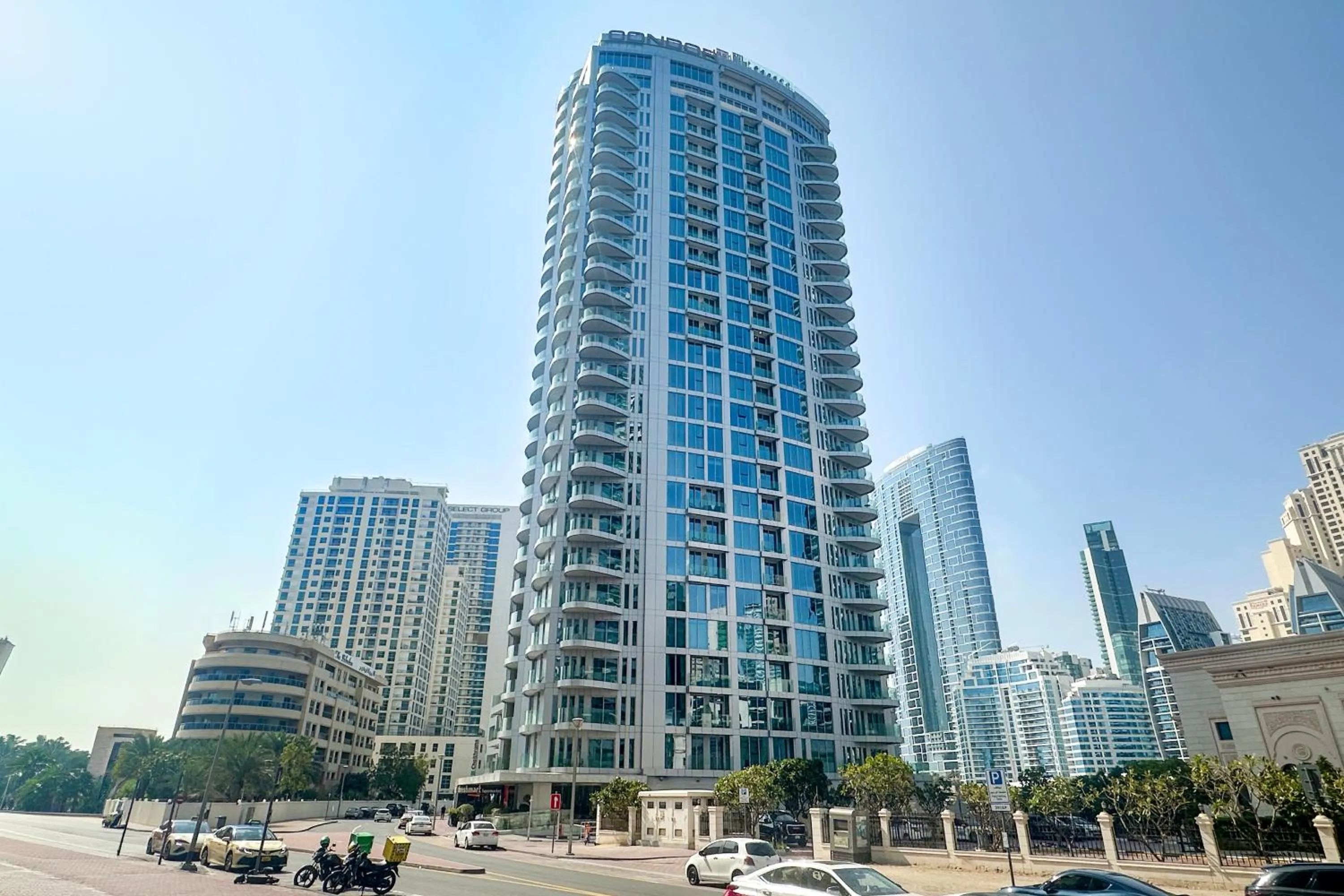 Property building in Livbnb - Sea and Marina View, Steps to Marina Walk