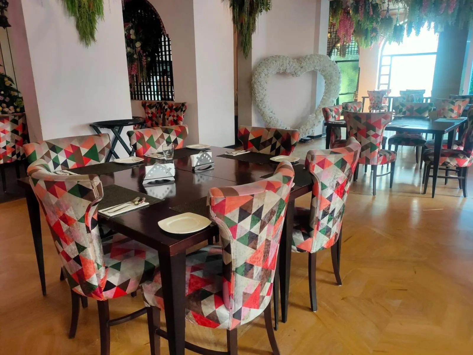 Restaurant/places to eat in Goa Country Club By Pearl Near Udyog vihar Yashobhoomi