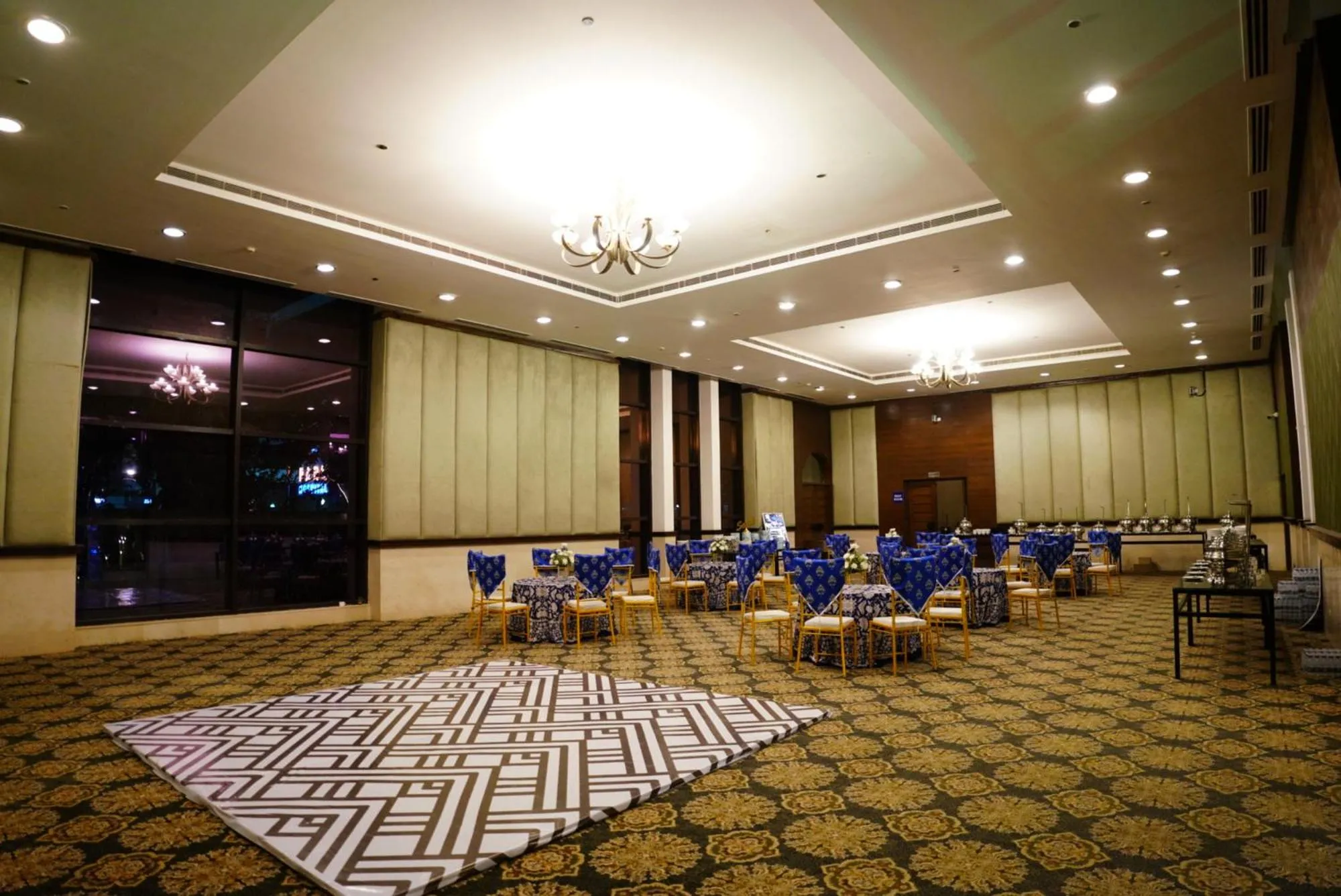 Banquet/Function facilities in Goa Country Club By Pearl Near Udyog vihar Yashobhoomi