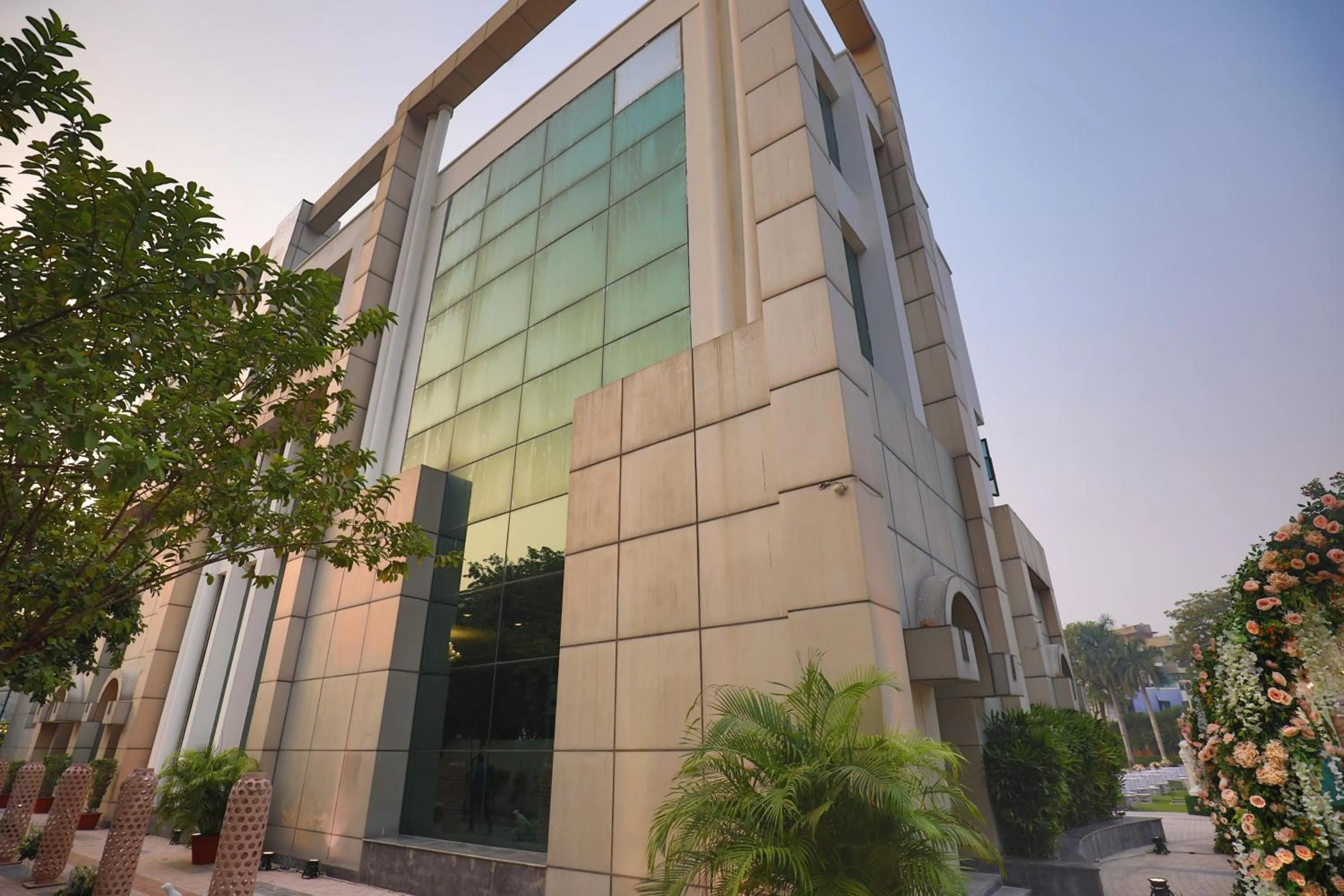 Property building in Goa Country Club By Pearl Near Udyog vihar Yashobhoomi