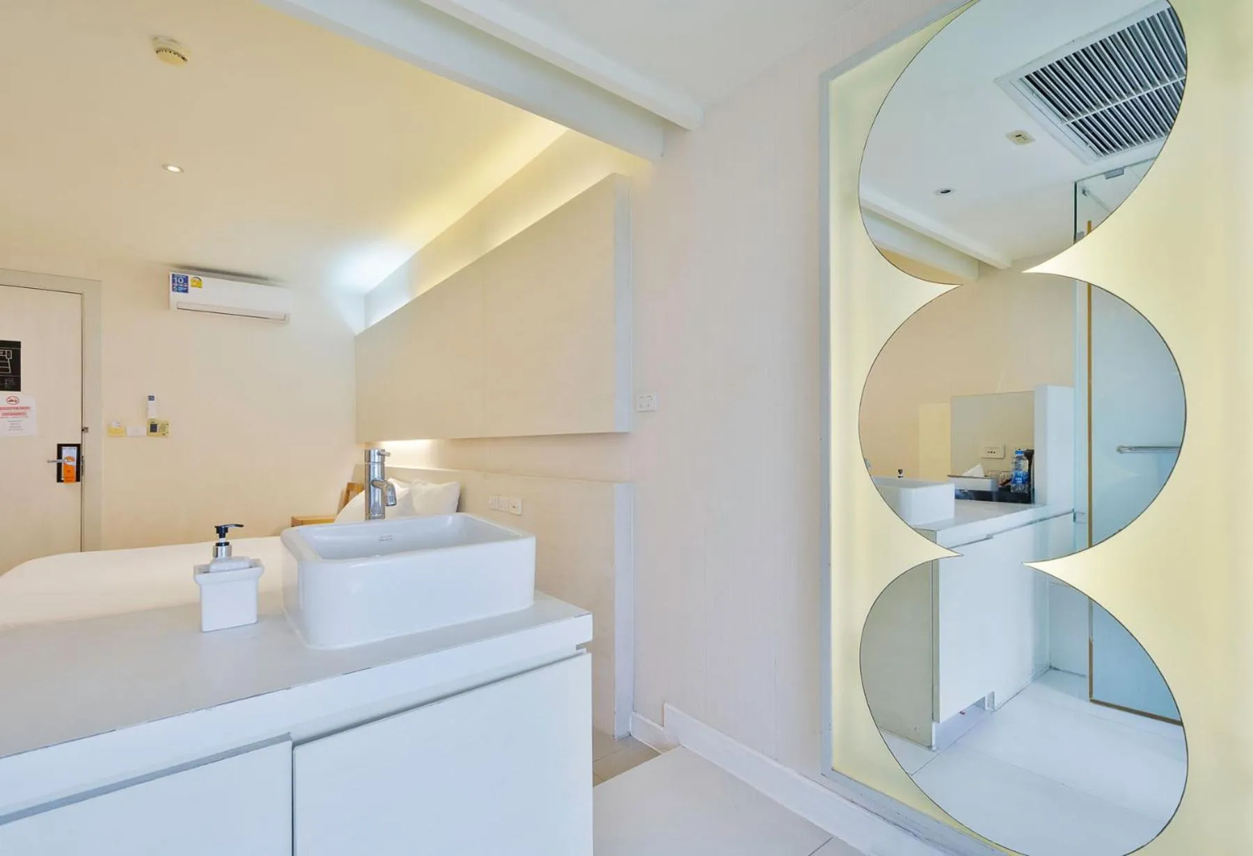 Bathroom in Metacity Bangkok