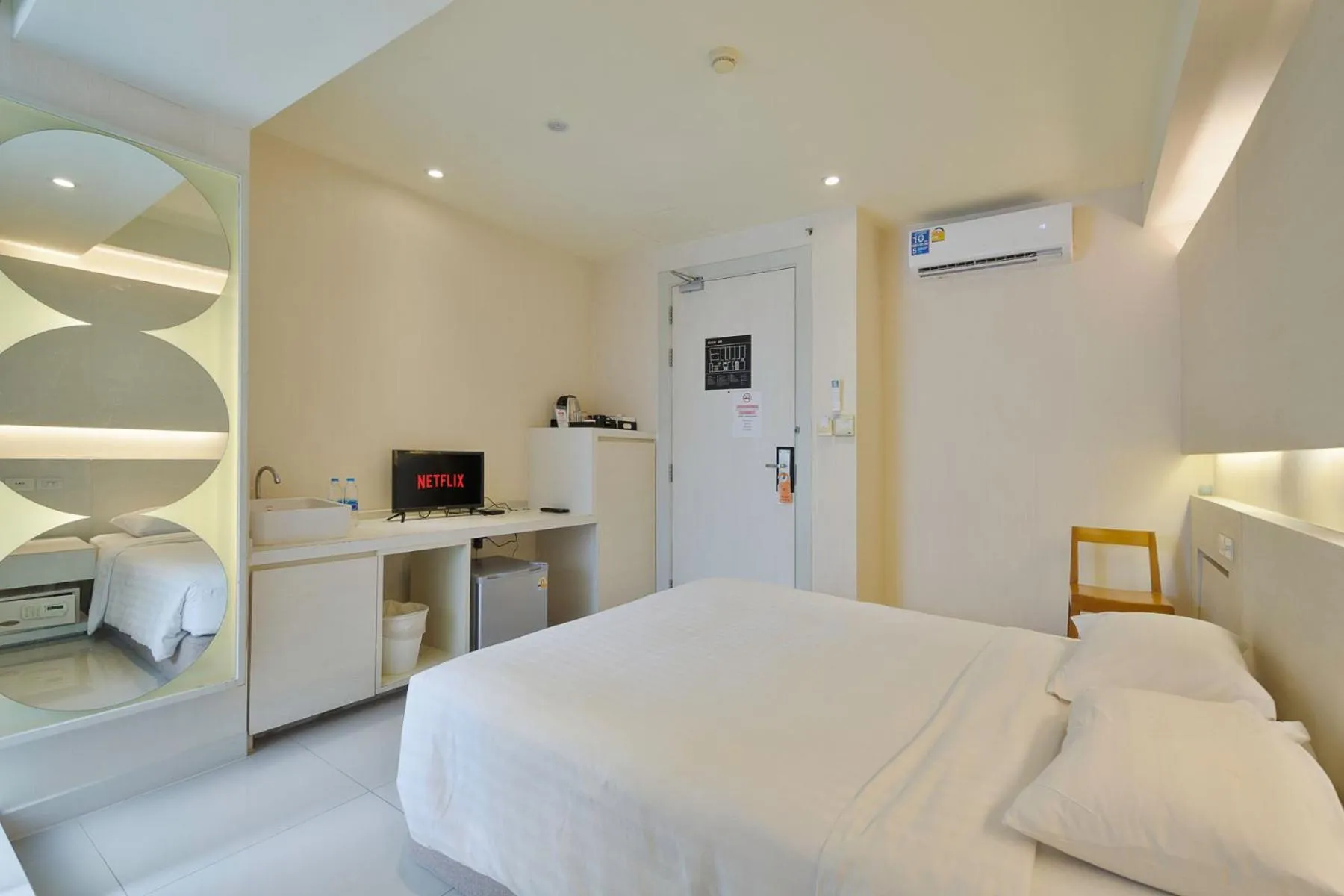 Bed in Metacity Bangkok