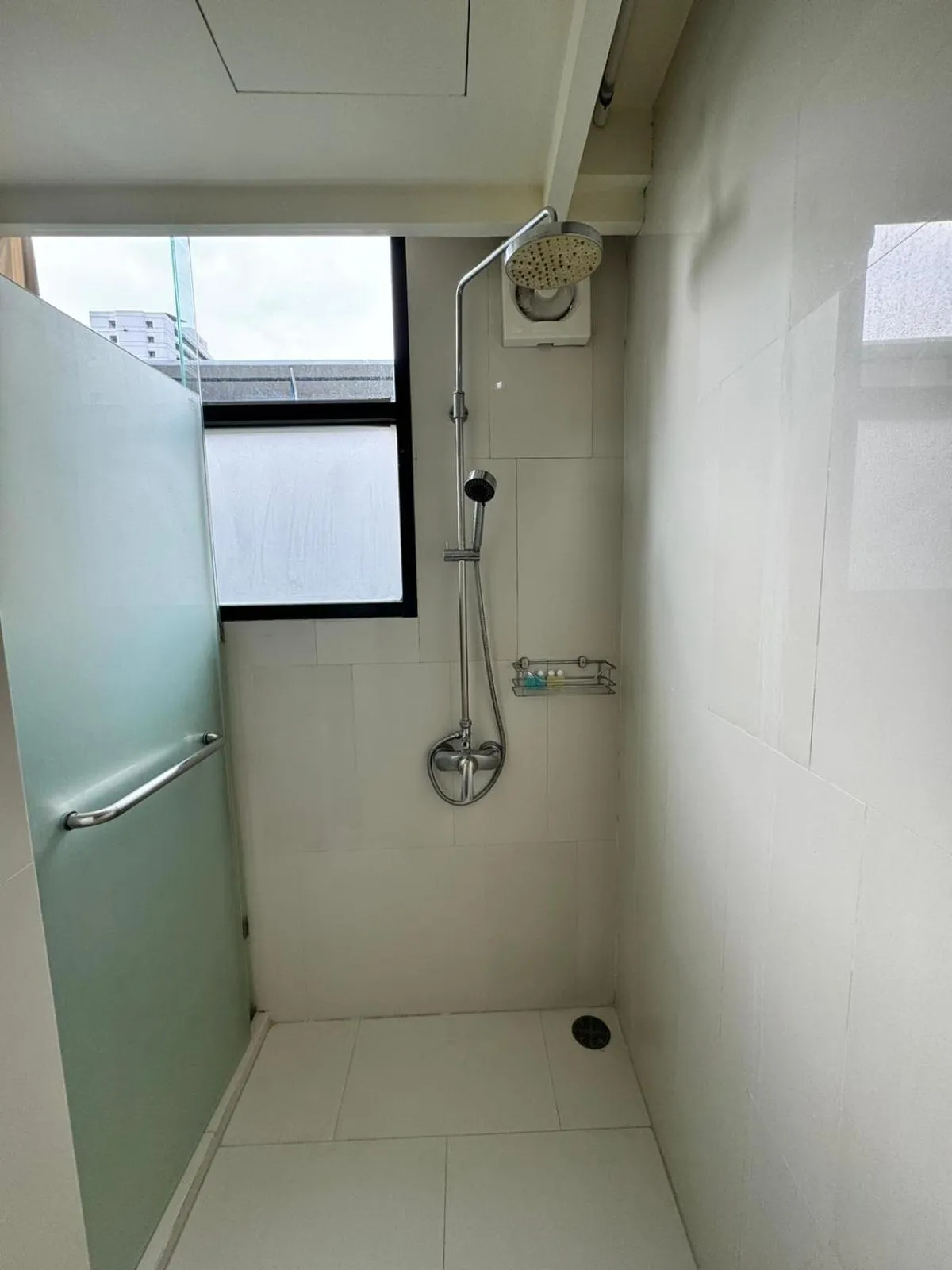 Bathroom in Metacity Bangkok