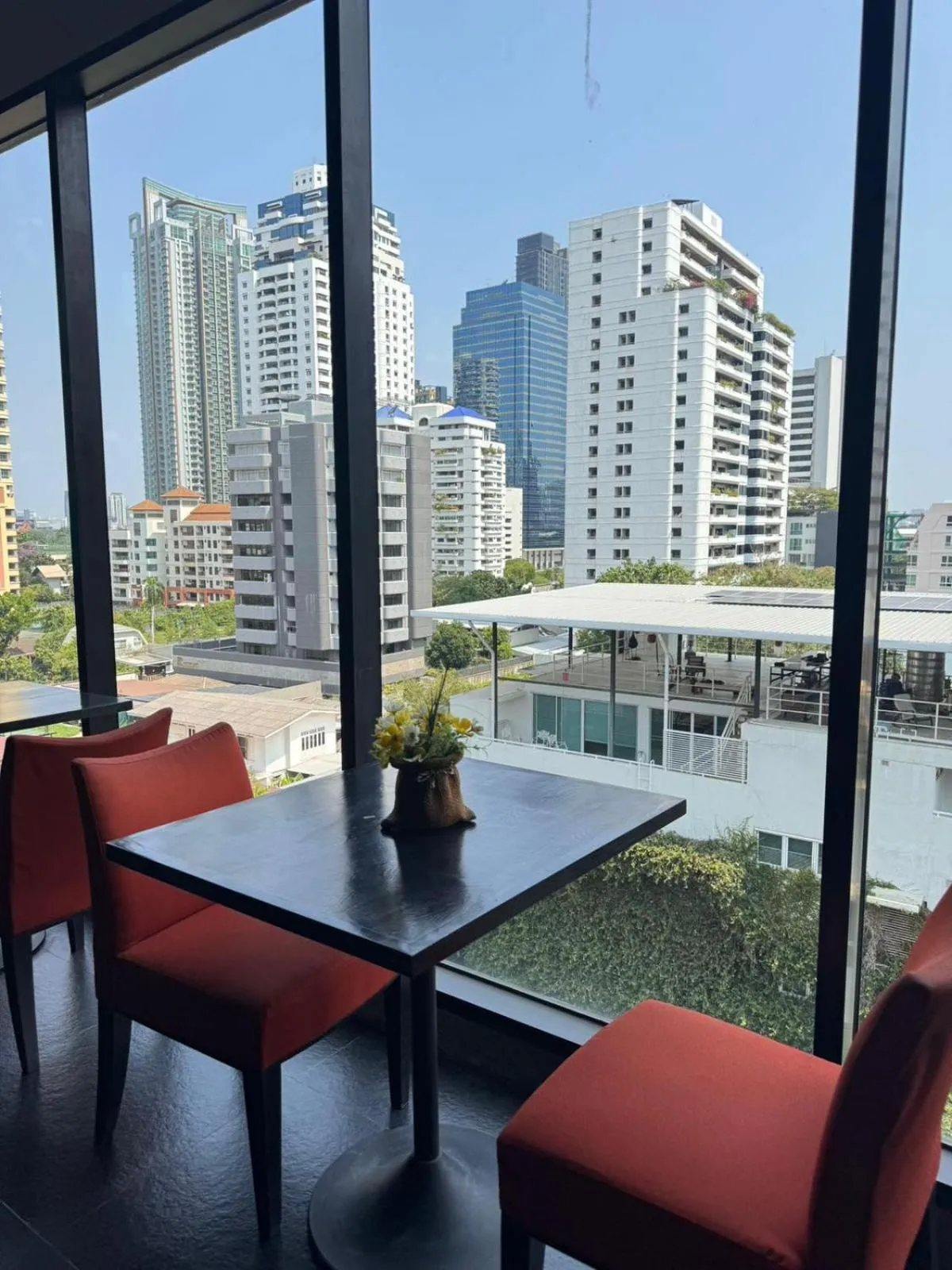 Restaurant/places to eat in Metacity Bangkok