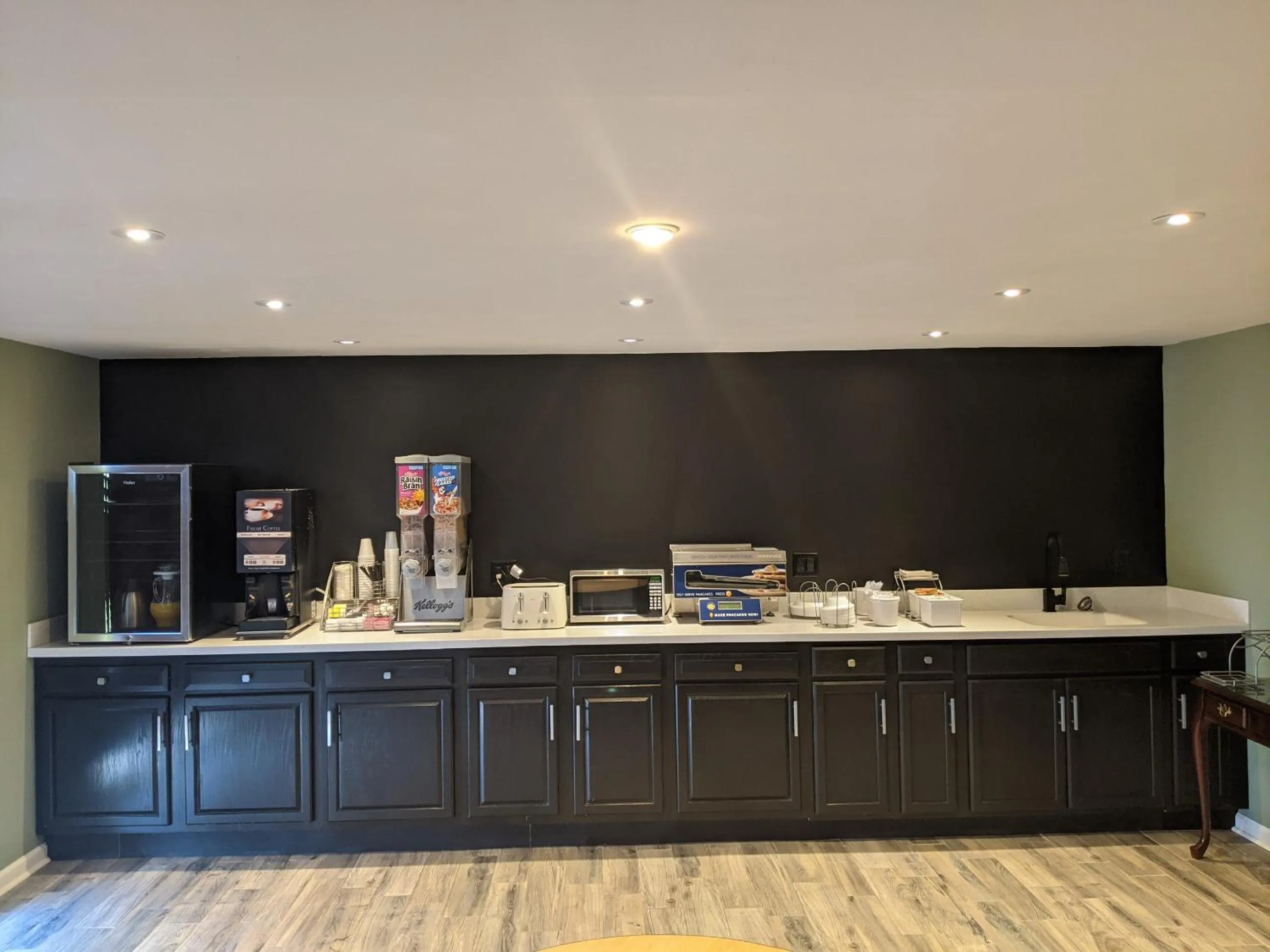 Breakfast in Super 8 by Wyndham Shelbyville