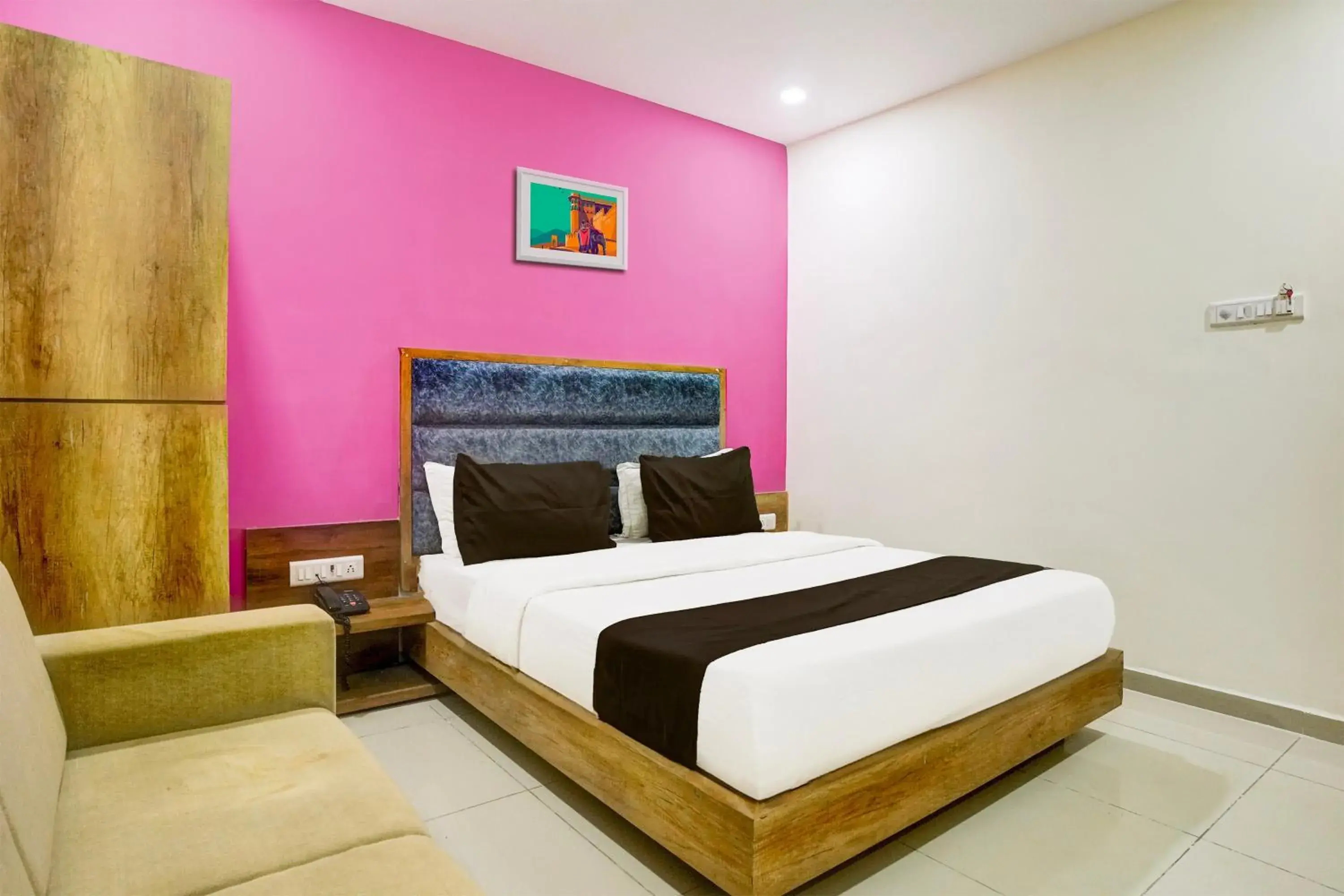 Facade/entrance, Bed in Hotel O RR Hotel Facade/entrance, Bed in Hotel O RR Hotel