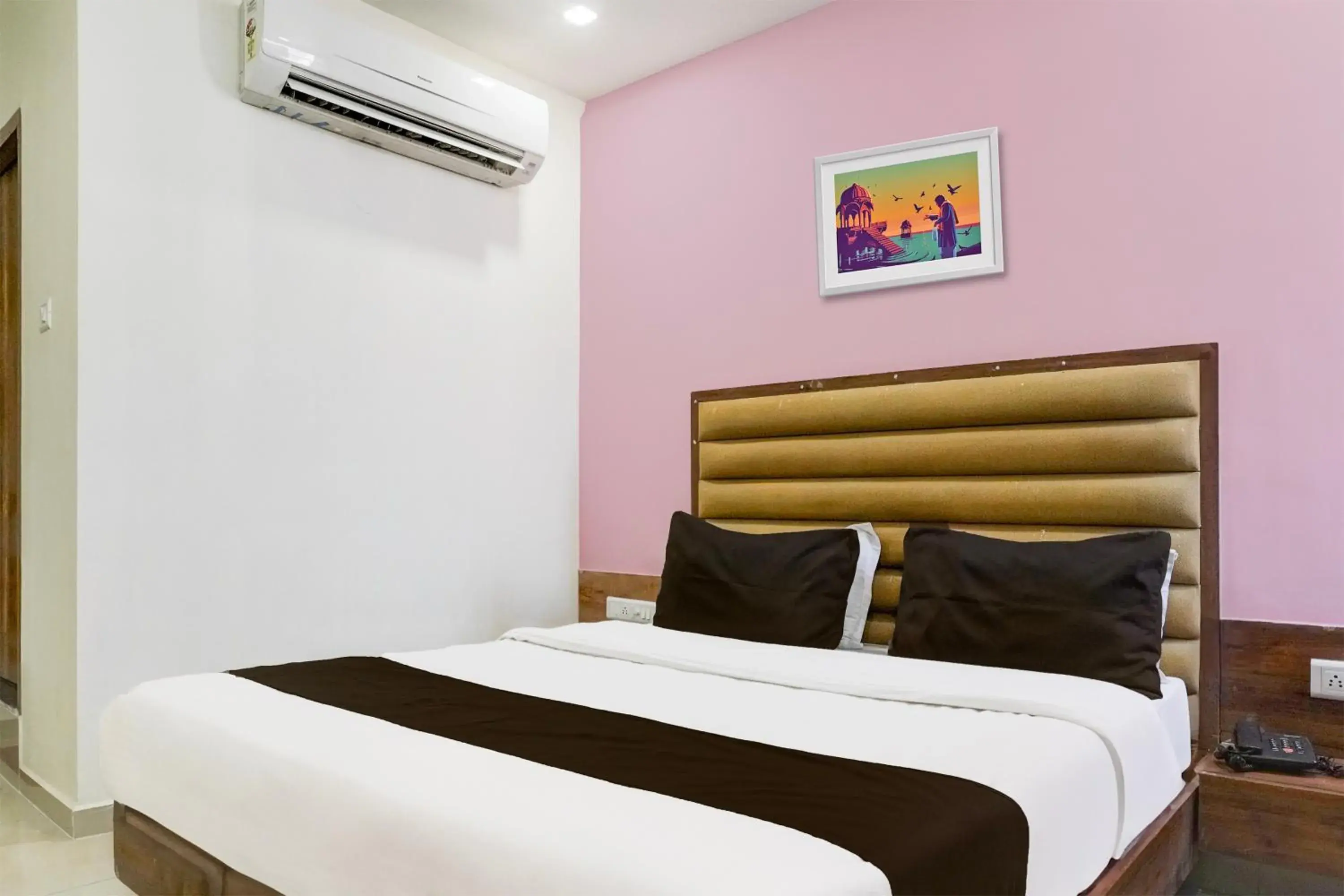 Bedroom, Bed in Hotel O RR Hotel Bedroom, Bed in Hotel O RR Hotel