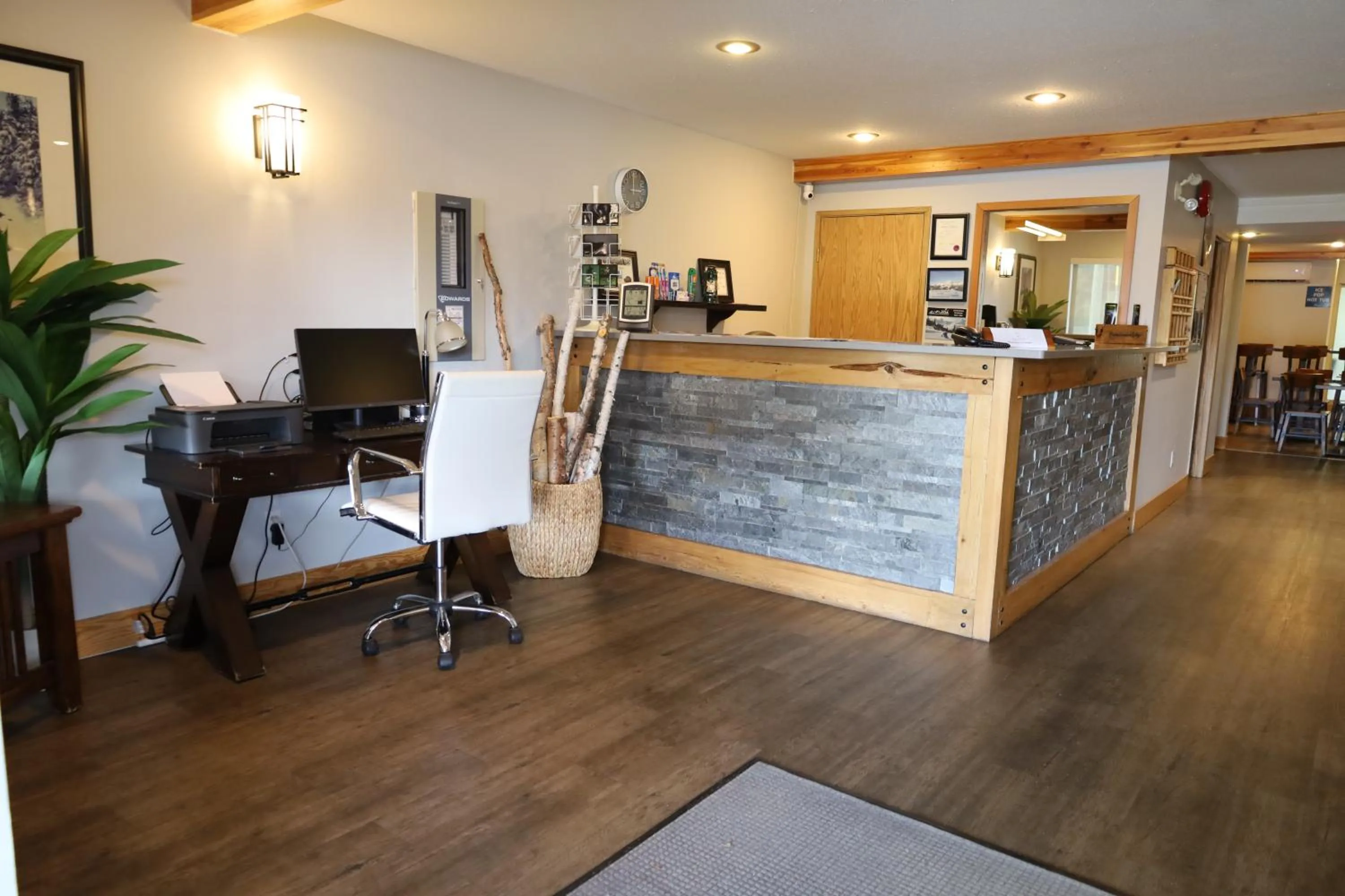 Glacier Mountain Lodge