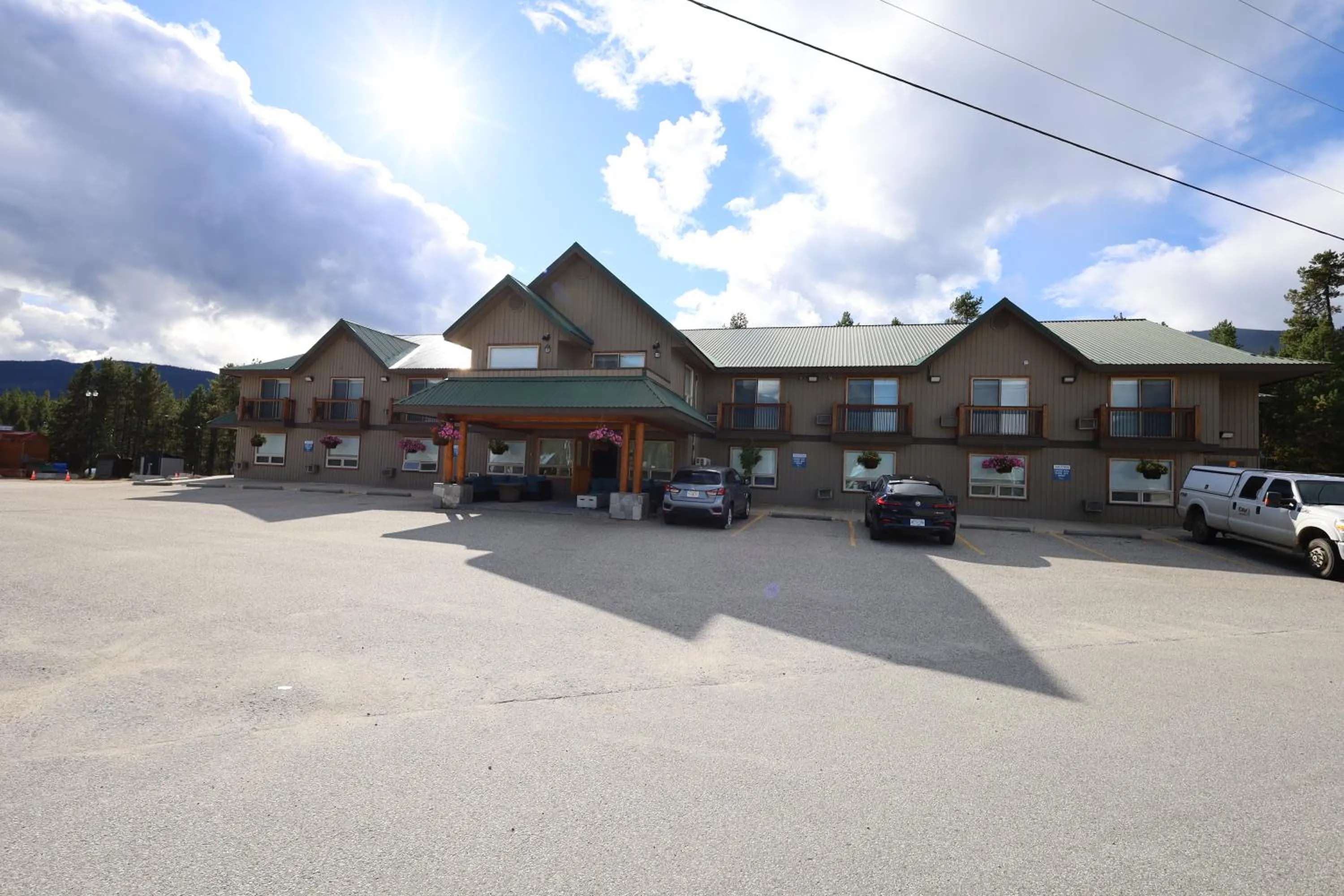 Glacier Mountain Lodge