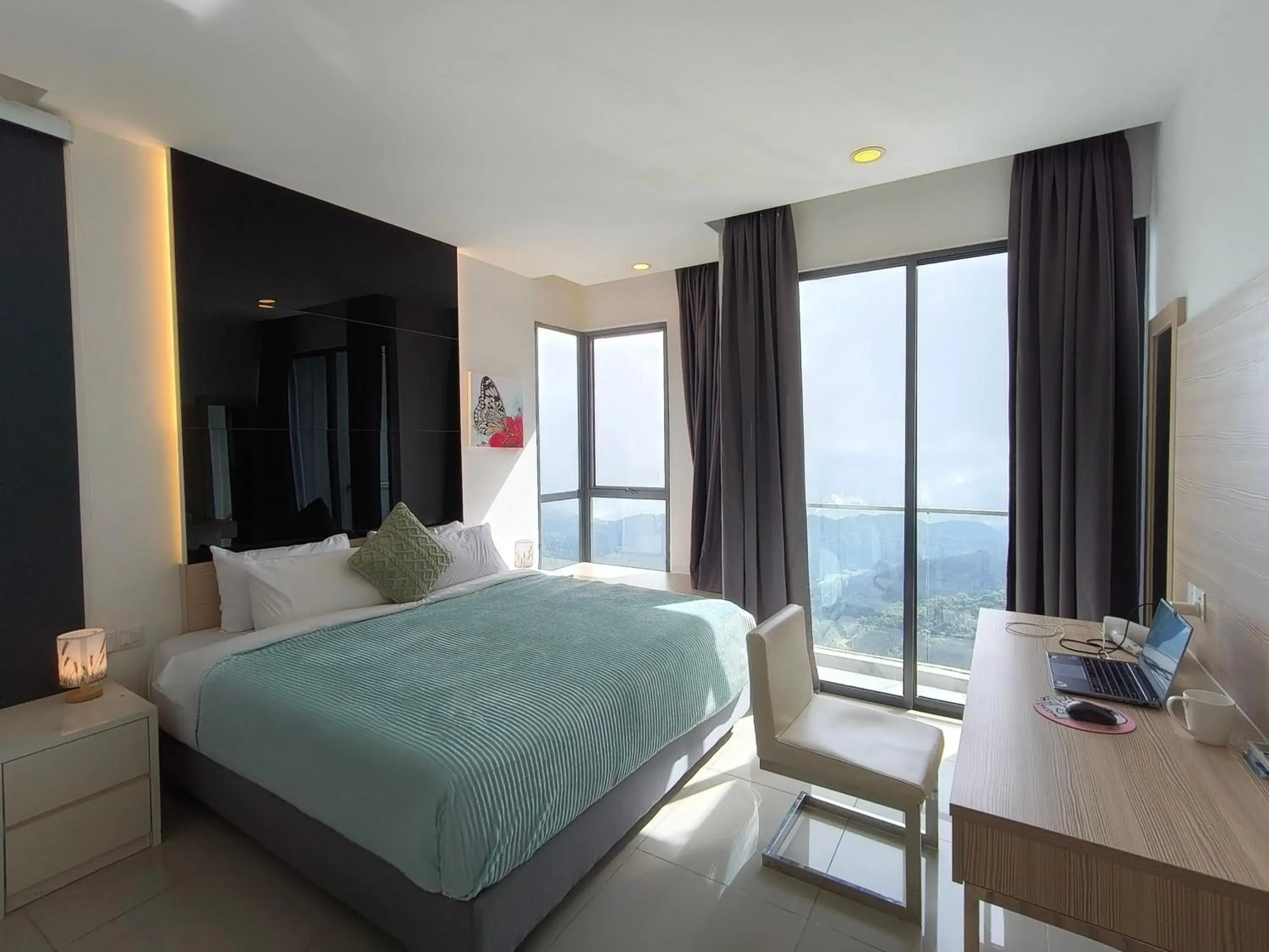 Three-Bedroom Apartment with Mountain View in Emerald Homes Cozy Homestay at Ion Delemen Genting Highlands Three-Bedroom Apartment with Mountain View in Emerald Homes Cozy Homestay at Ion Delemen Genting Highlands