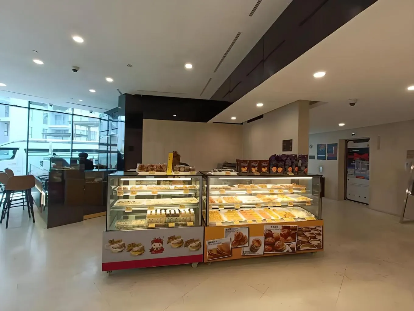 Restaurant/places to eat in Emerald Homes Cozy Homestay at Ion Delemen Genting Highlands