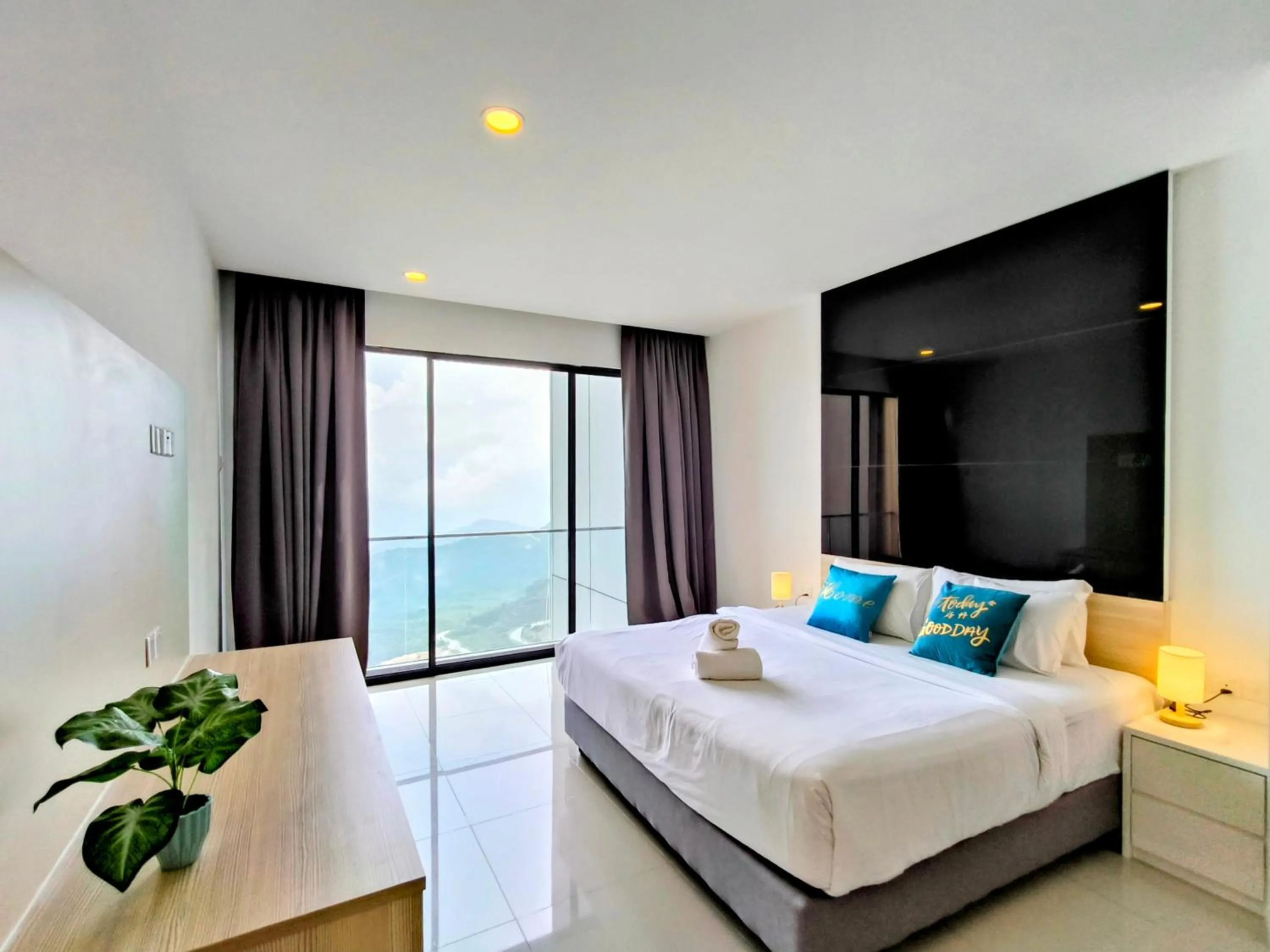 Photo of the whole room, Bed in Emerald Homes Cozy Homestay at Ion Delemen Genting Highlands