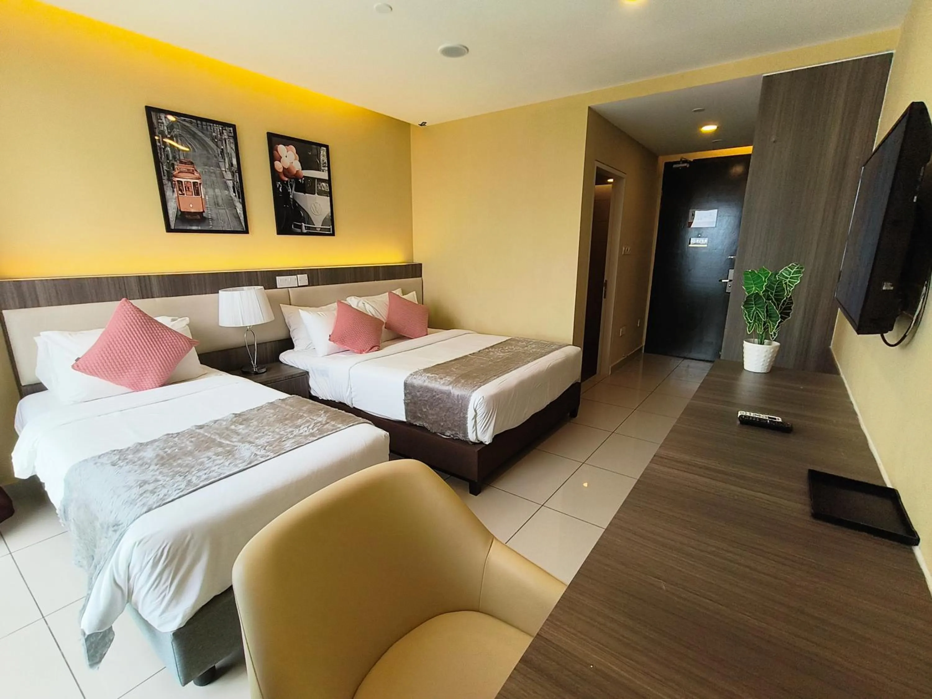 TV and multimedia, Bed in Emerald Homes Cozy Homestay at Ion Delemen Genting Highlands