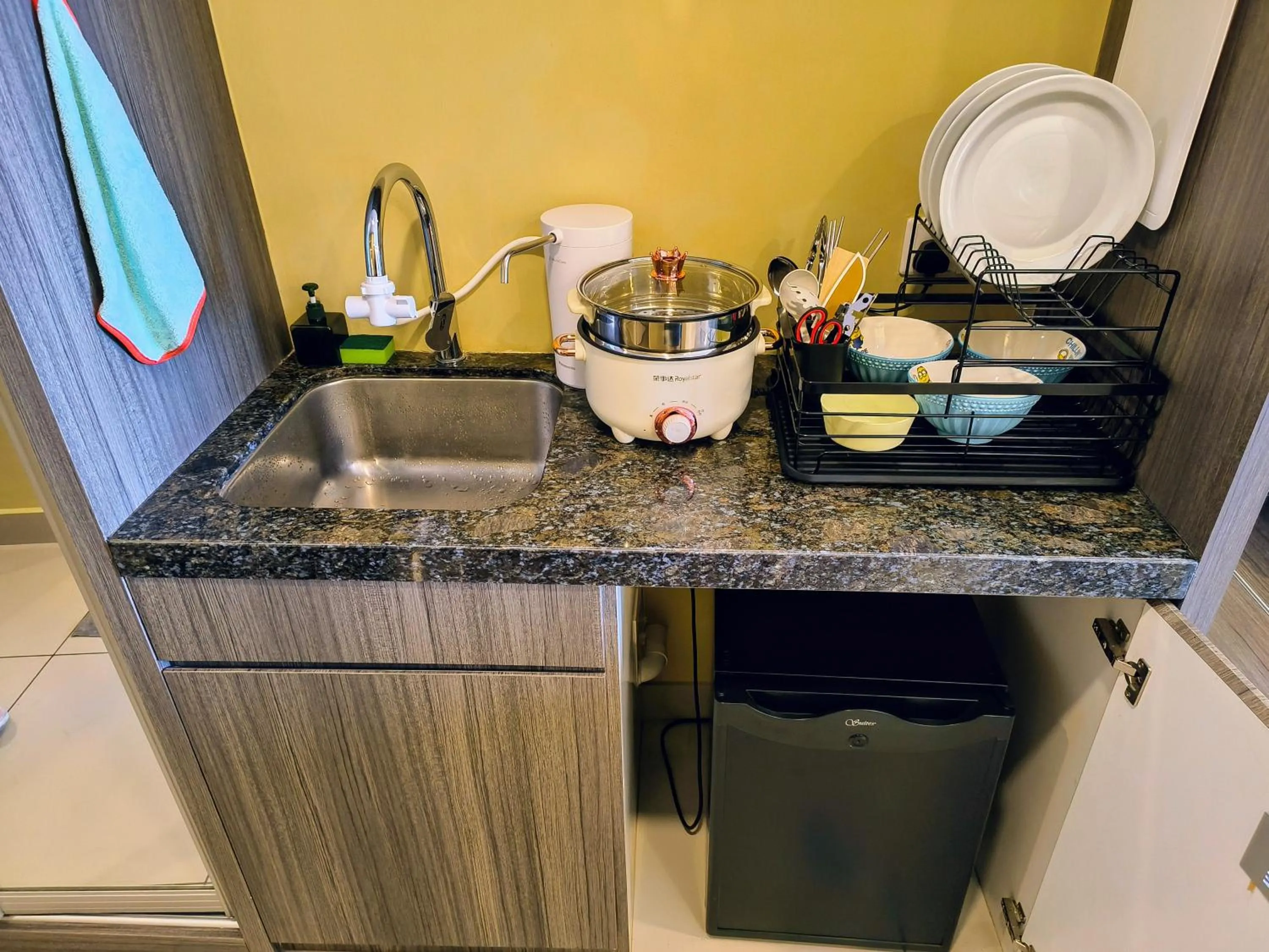Kitchen or kitchenette in Emerald Homes Cozy Homestay at Ion Delemen Genting Highlands