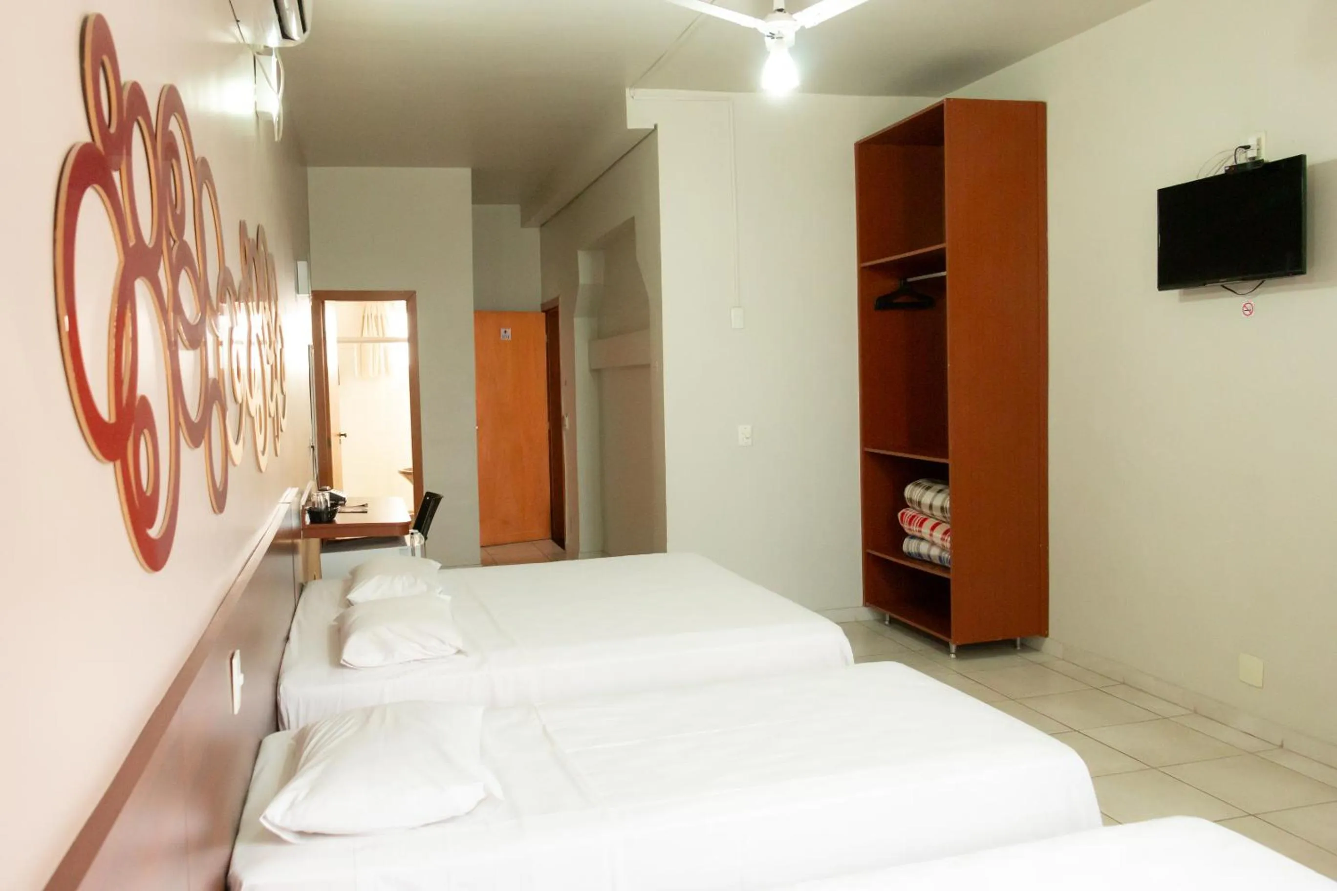 Bed in Contagem Centro Hotel