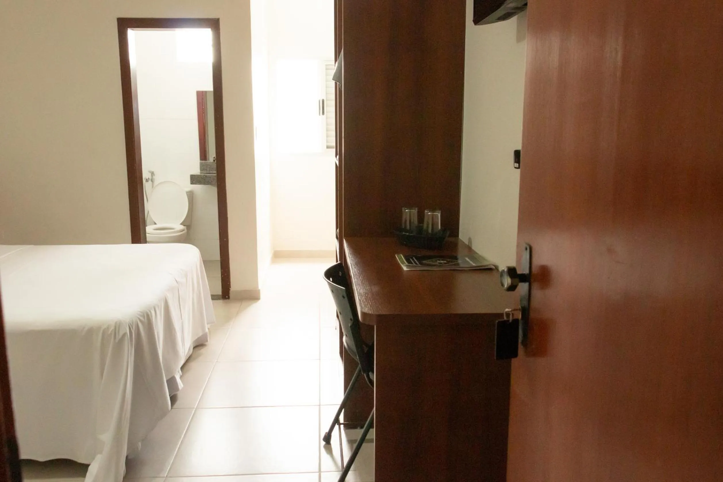 Bedroom, Bed in Contagem Centro Hotel