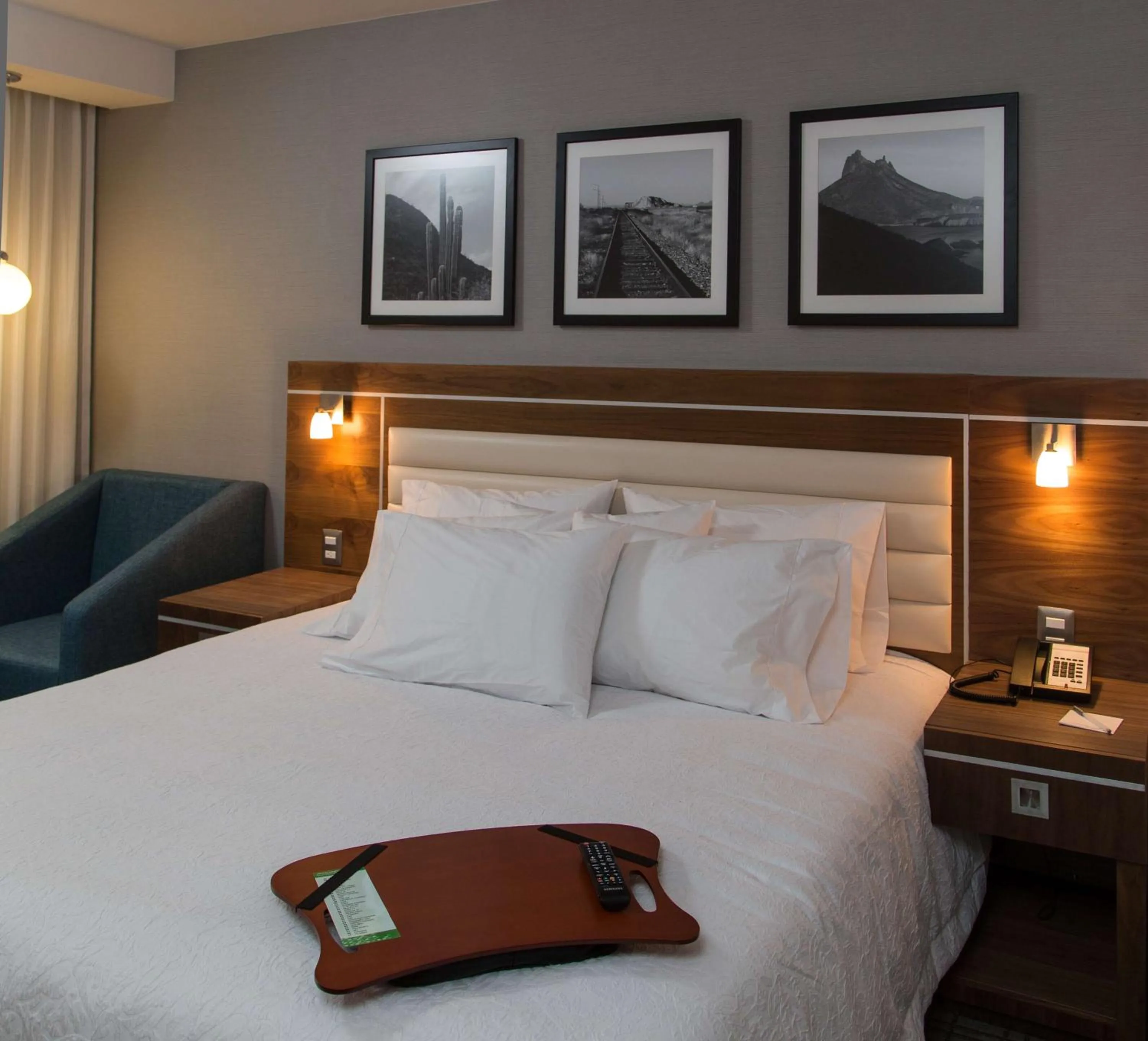 Bed in Hampton Inn by Hilton Hermosillo