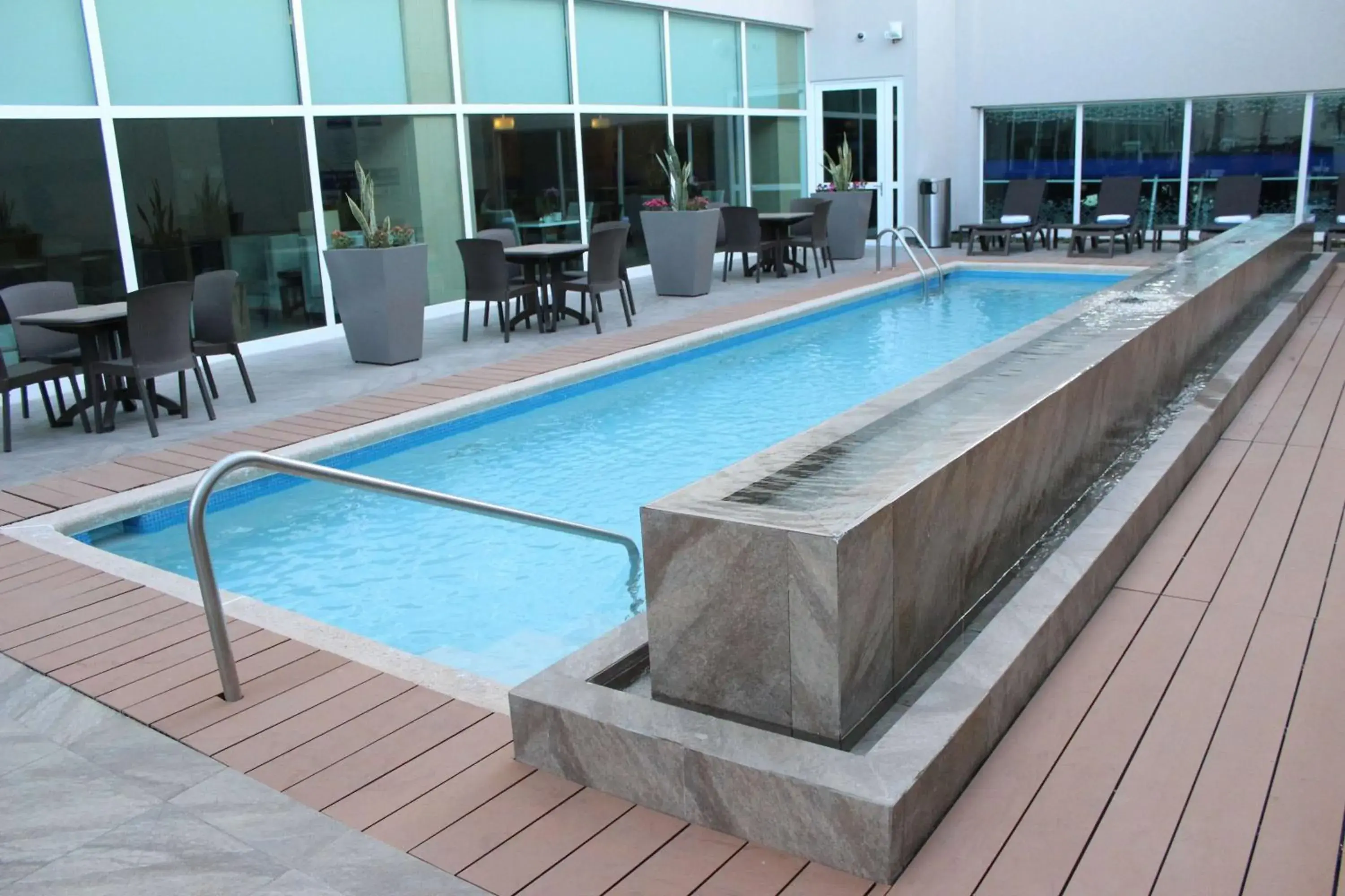 Pool view in Hampton Inn by Hilton Hermosillo Pool view in Hampton Inn by Hilton Hermosillo