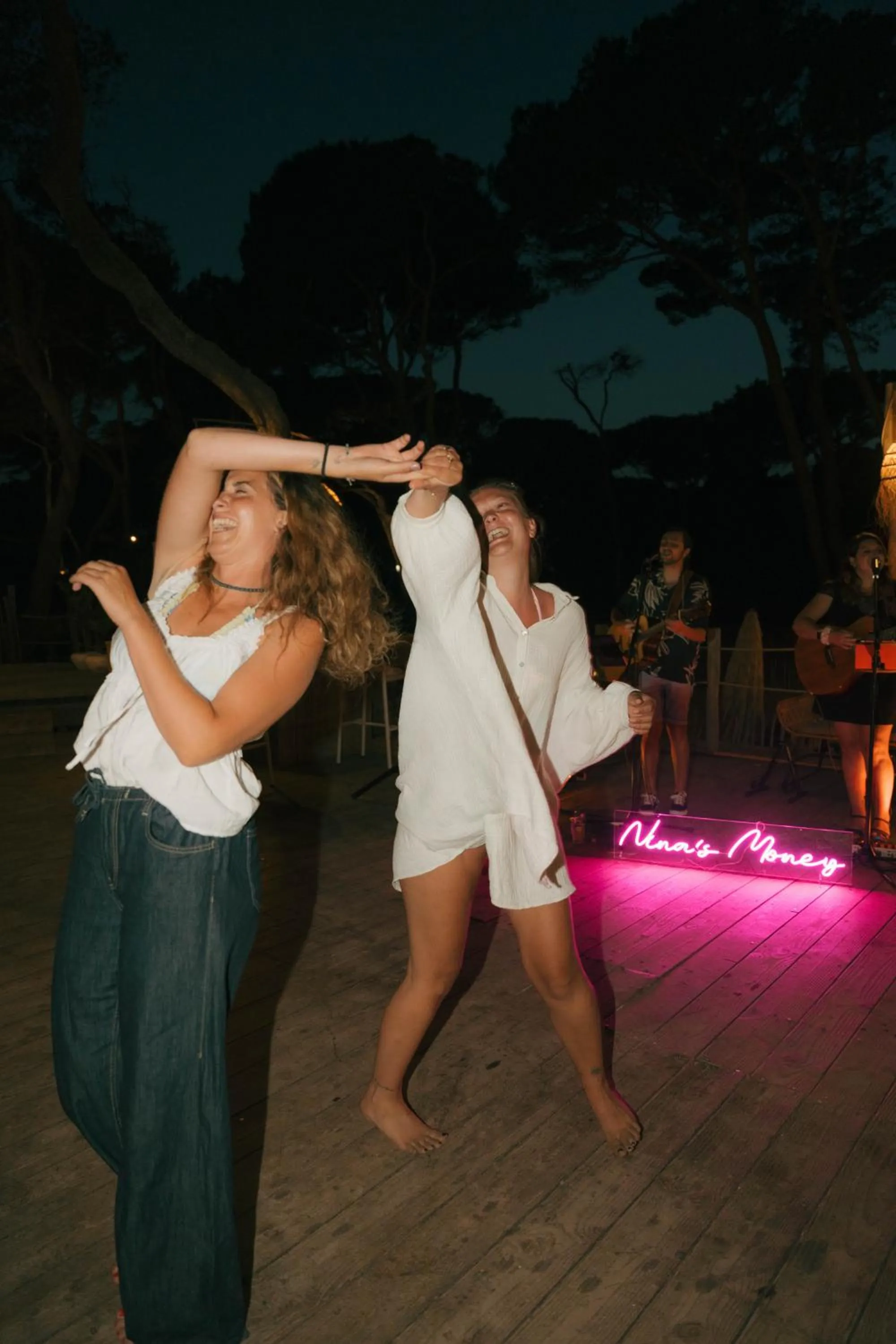 Restaurant/places to eat in Le Domaine de la mer - Beach hotel Nature&Authenticité Hyères