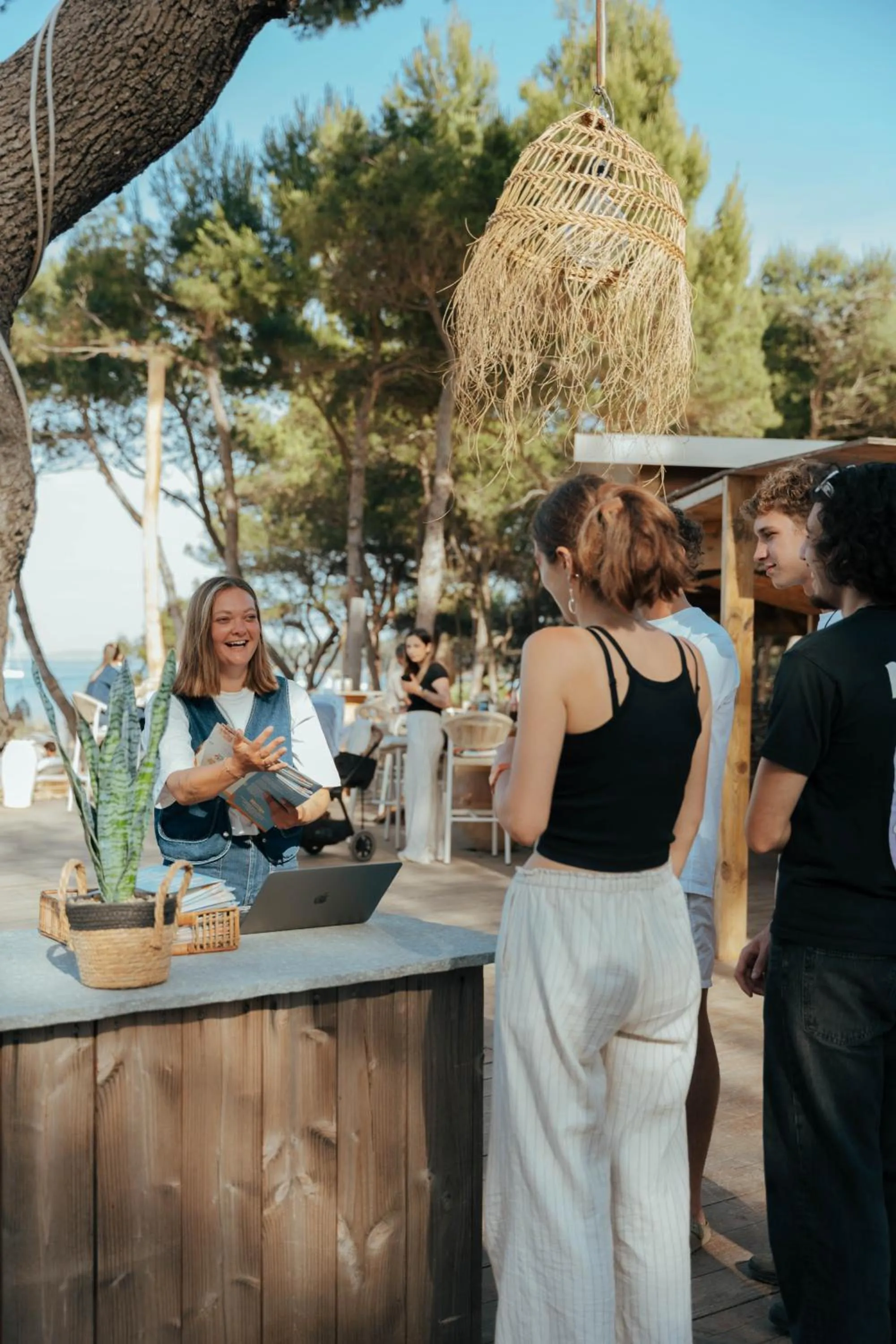 Restaurant/places to eat in Le Domaine de la mer - Beach hotel Nature&Authenticité Hyères