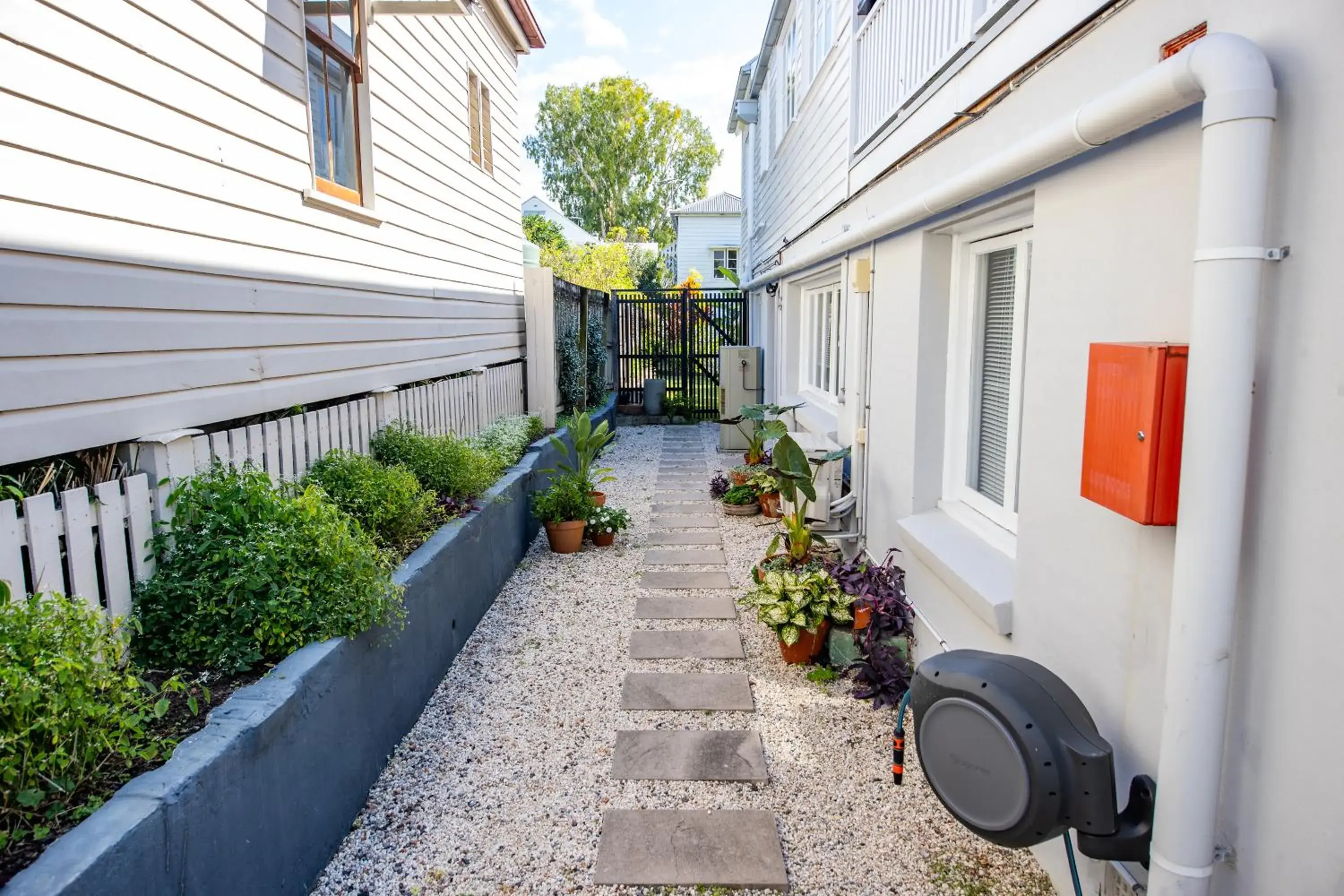 Facade/entrance in Heal House Facade/entrance in Heal House