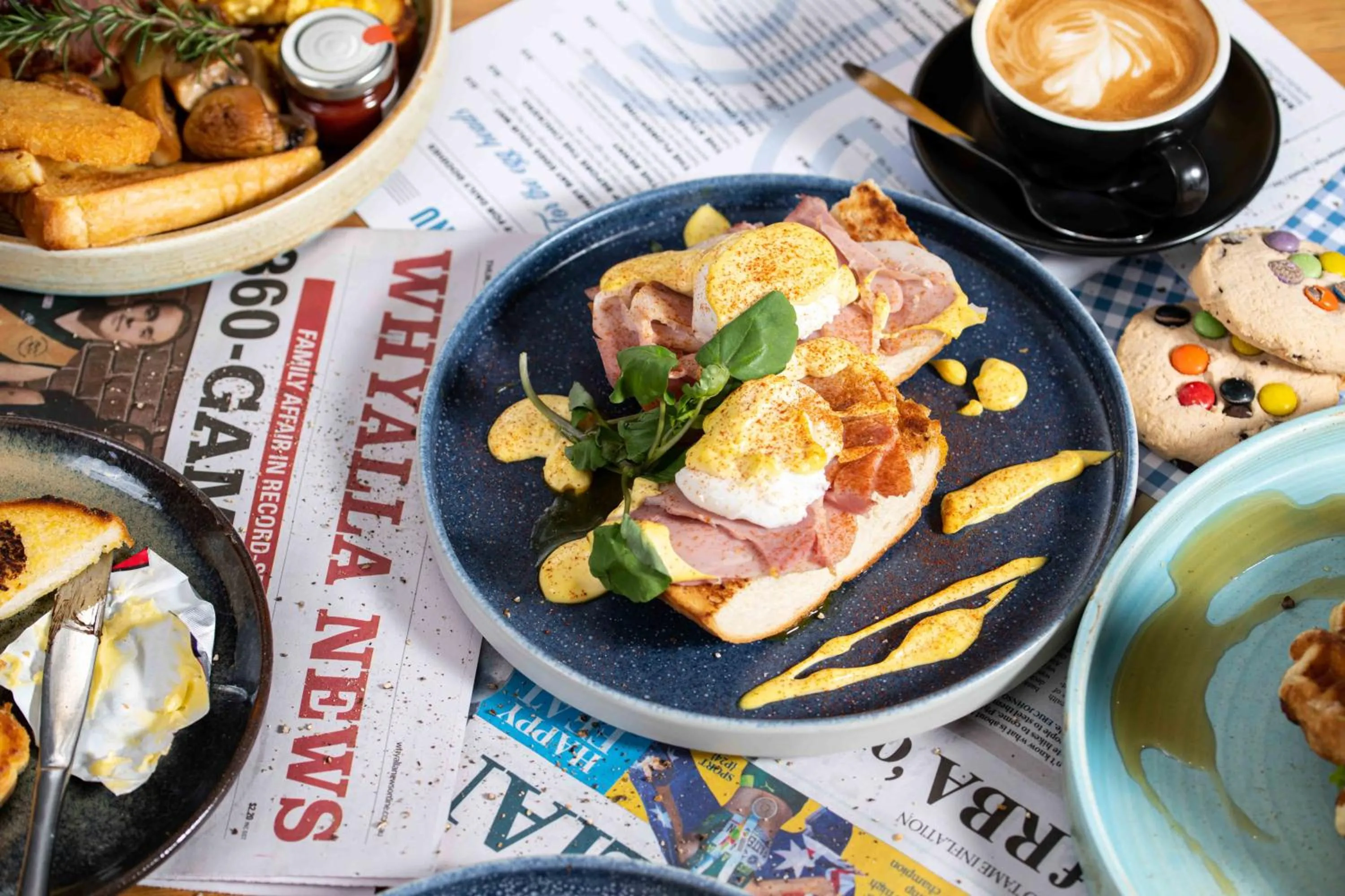 Breakfast in Eyre Hotel