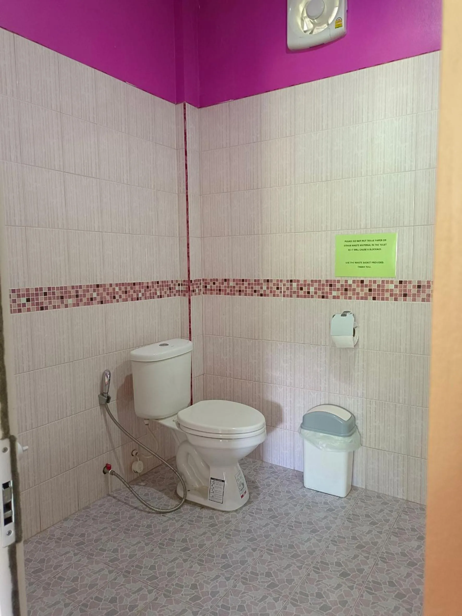 Toilet in Khao Sok Country Resort