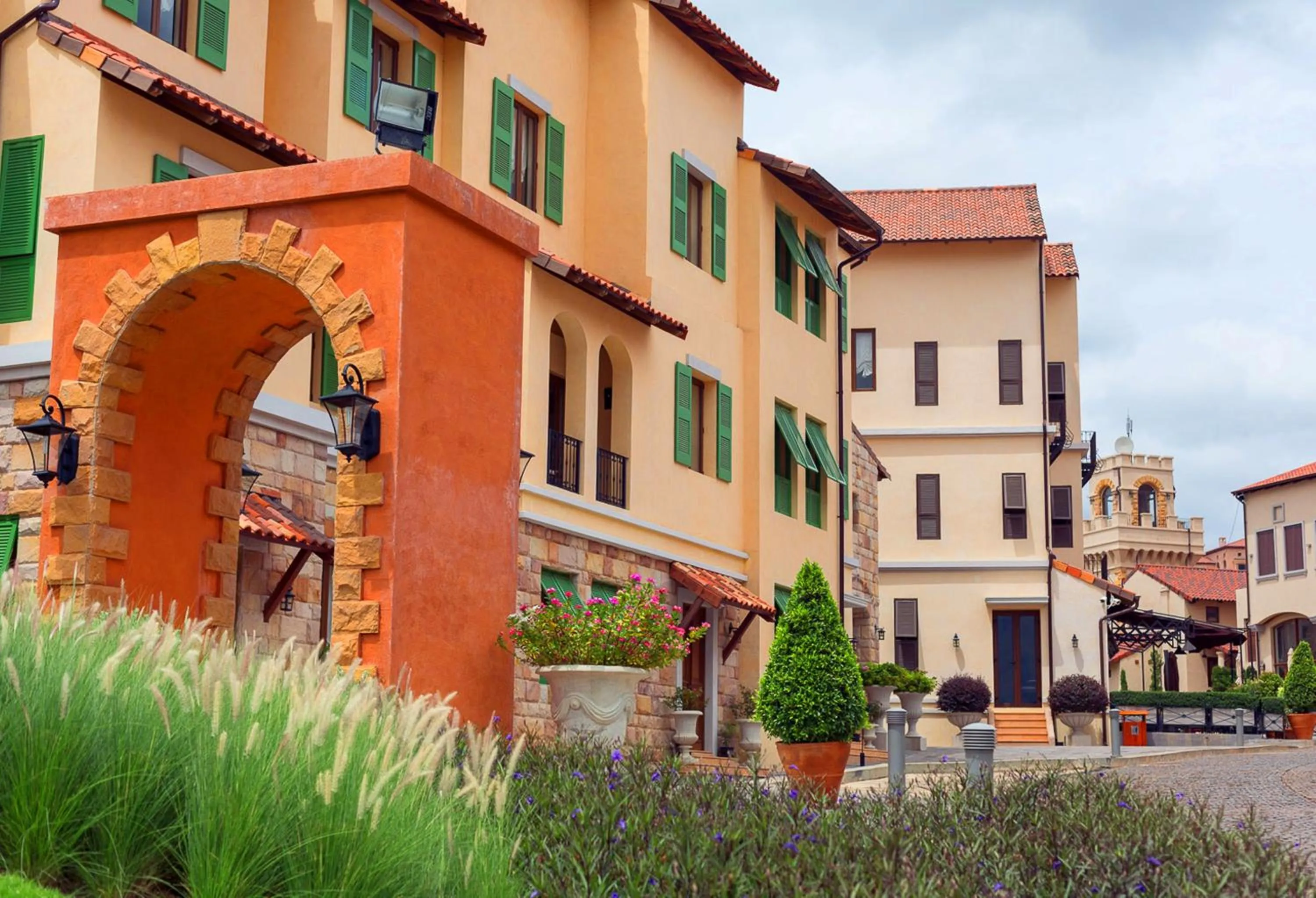 Neighbourhood in Toscana Town Square Suites