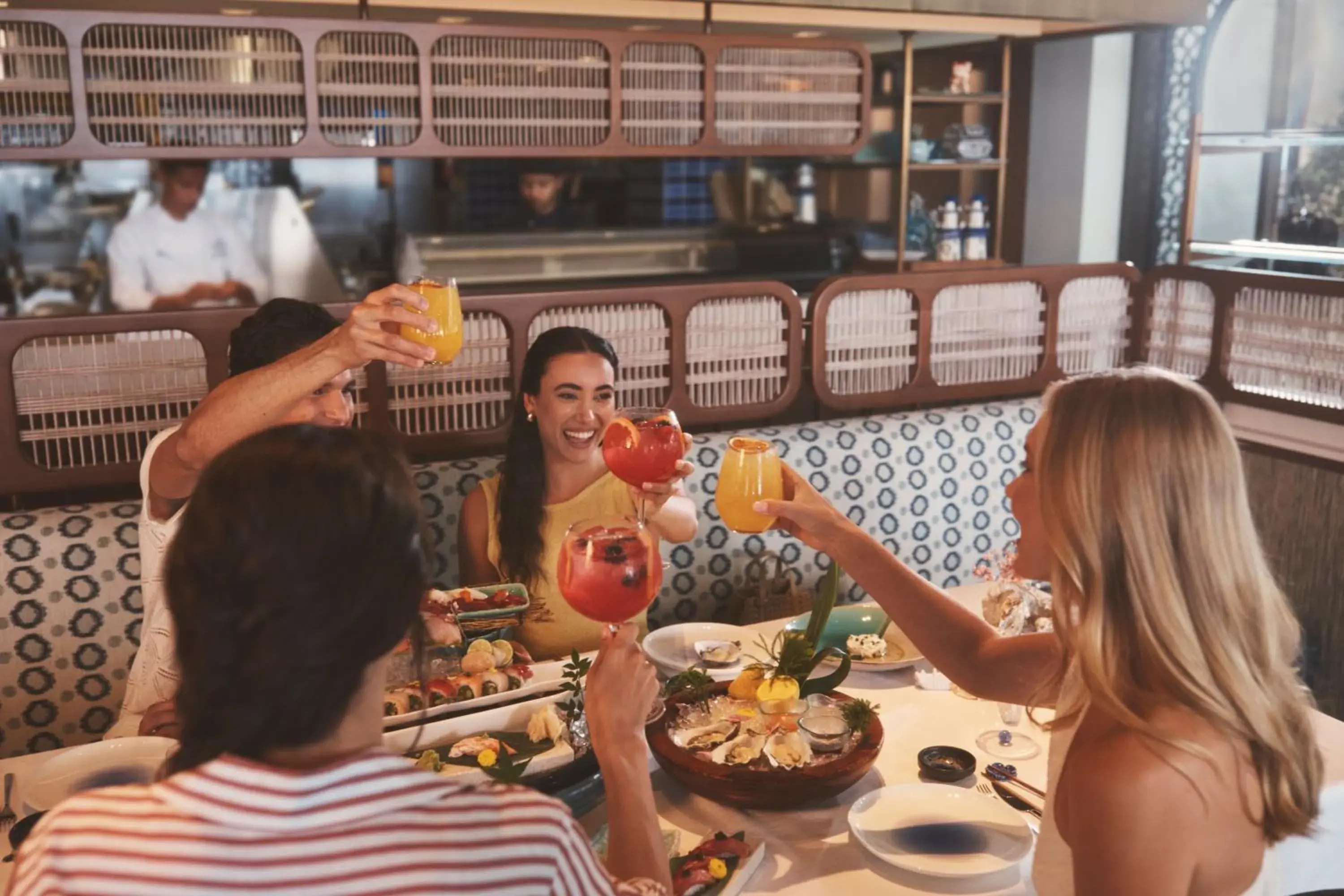 Restaurant/places to eat in Four Seasons Resort Dubai at Jumeirah Beach Restaurant/places to eat in Four Seasons Resort Dubai at Jumeirah Beach