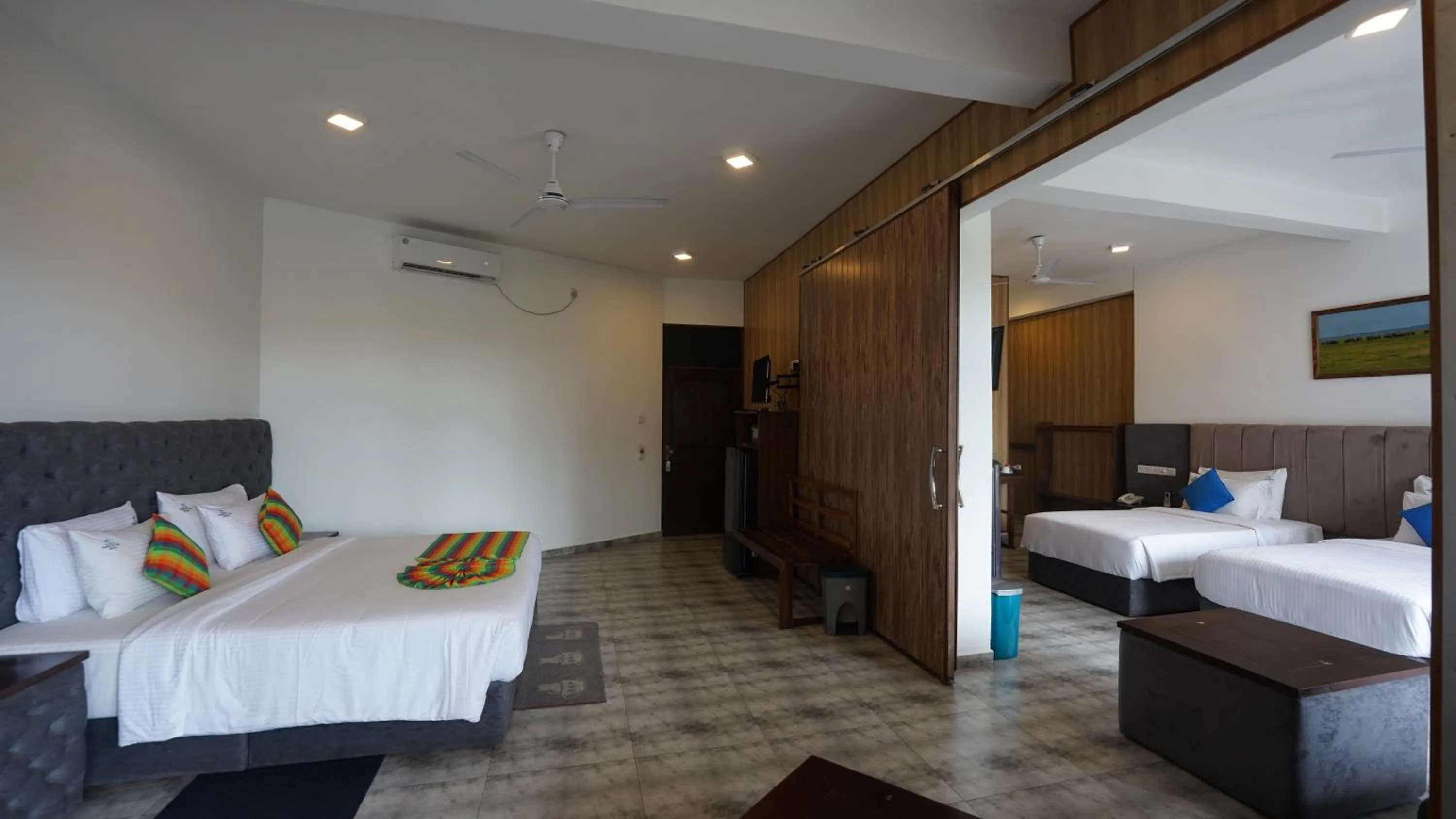 Bedroom, Bed in Randiya Sea View Hotel