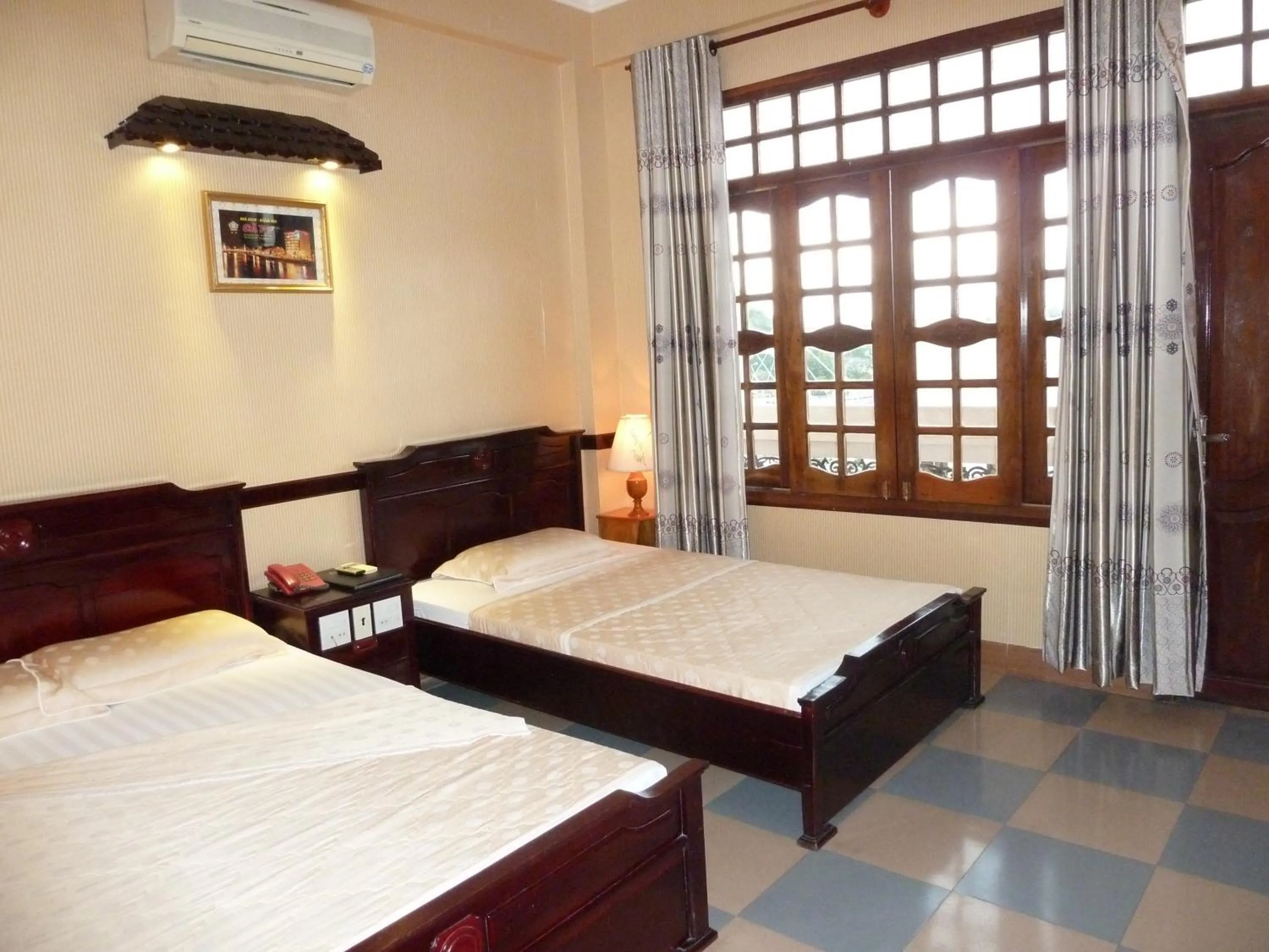 Photo of the whole room, Bed in Ca Ty Hotel