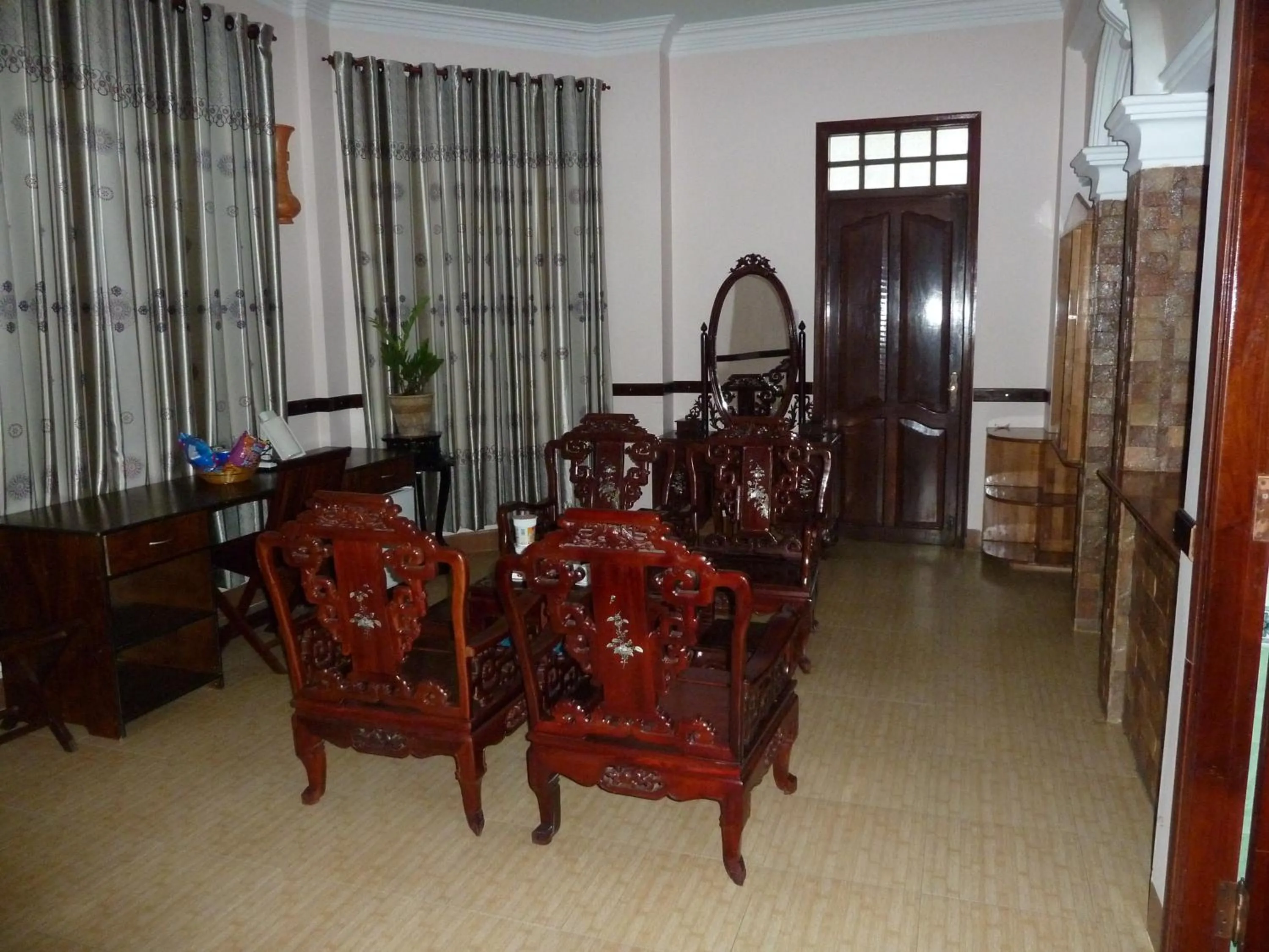 Seating area in Ca Ty Hotel