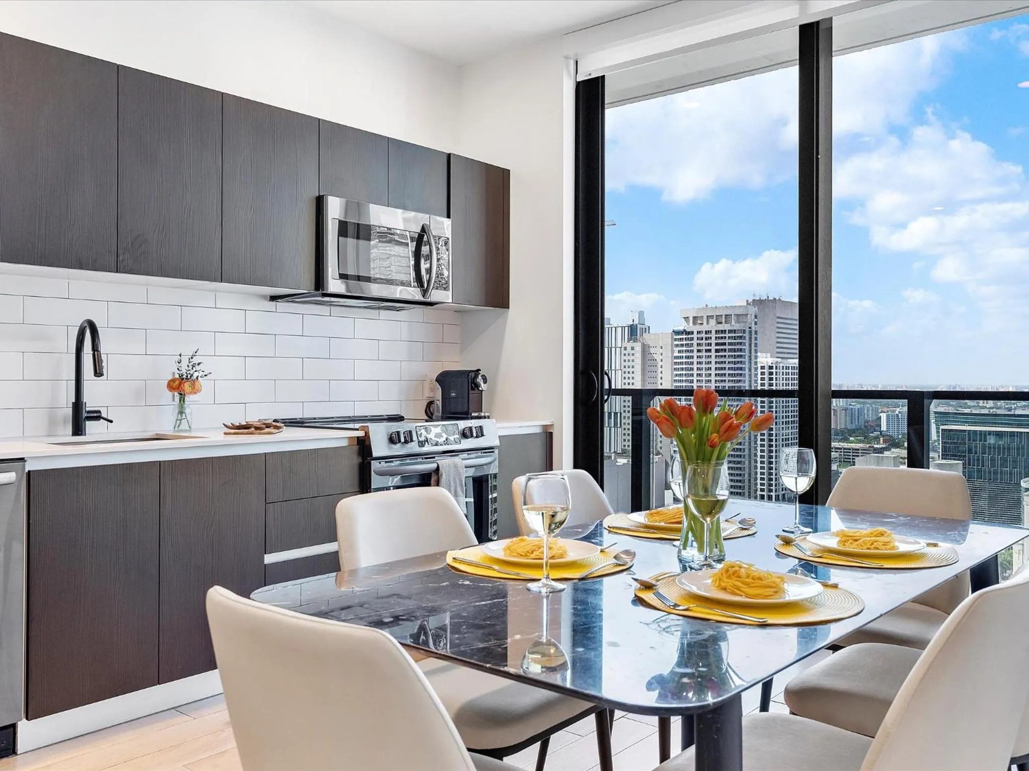 Three-Bedroom Premium Apartment with Balcony in Downtown by Miami Vacation Rentals