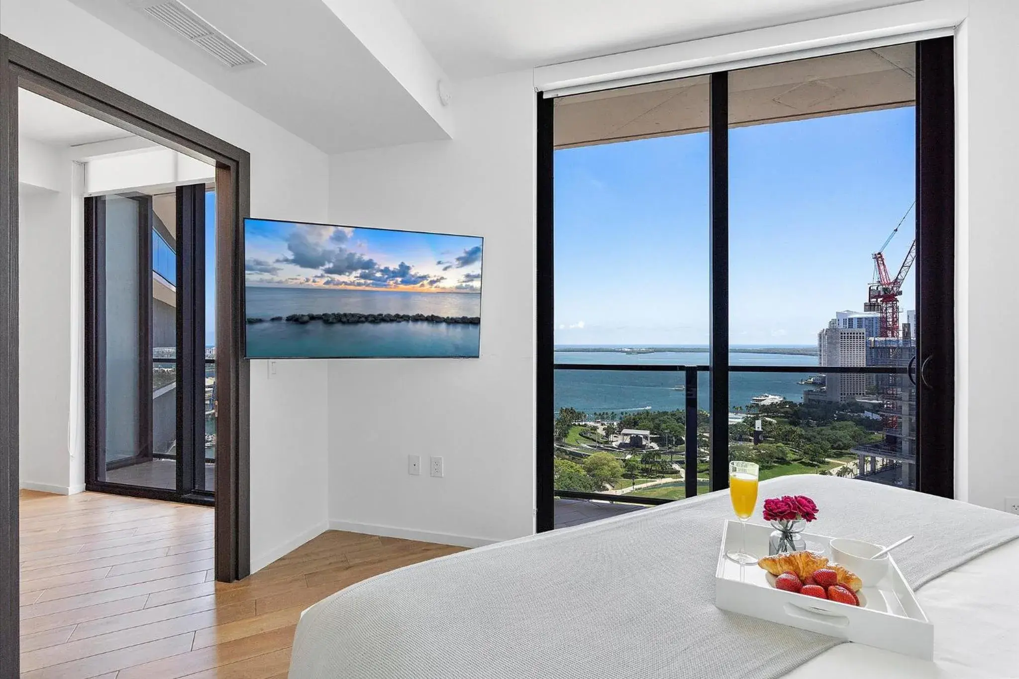 One-Bedroom Superior Apartment in Downtown by Miami Vacation Rentals One-Bedroom Superior Apartment in Downtown by Miami Vacation Rentals