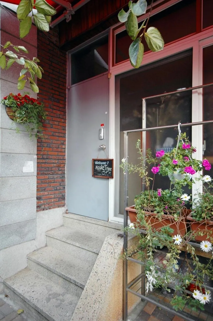 Facade/entrance in Appletree Guesthouse