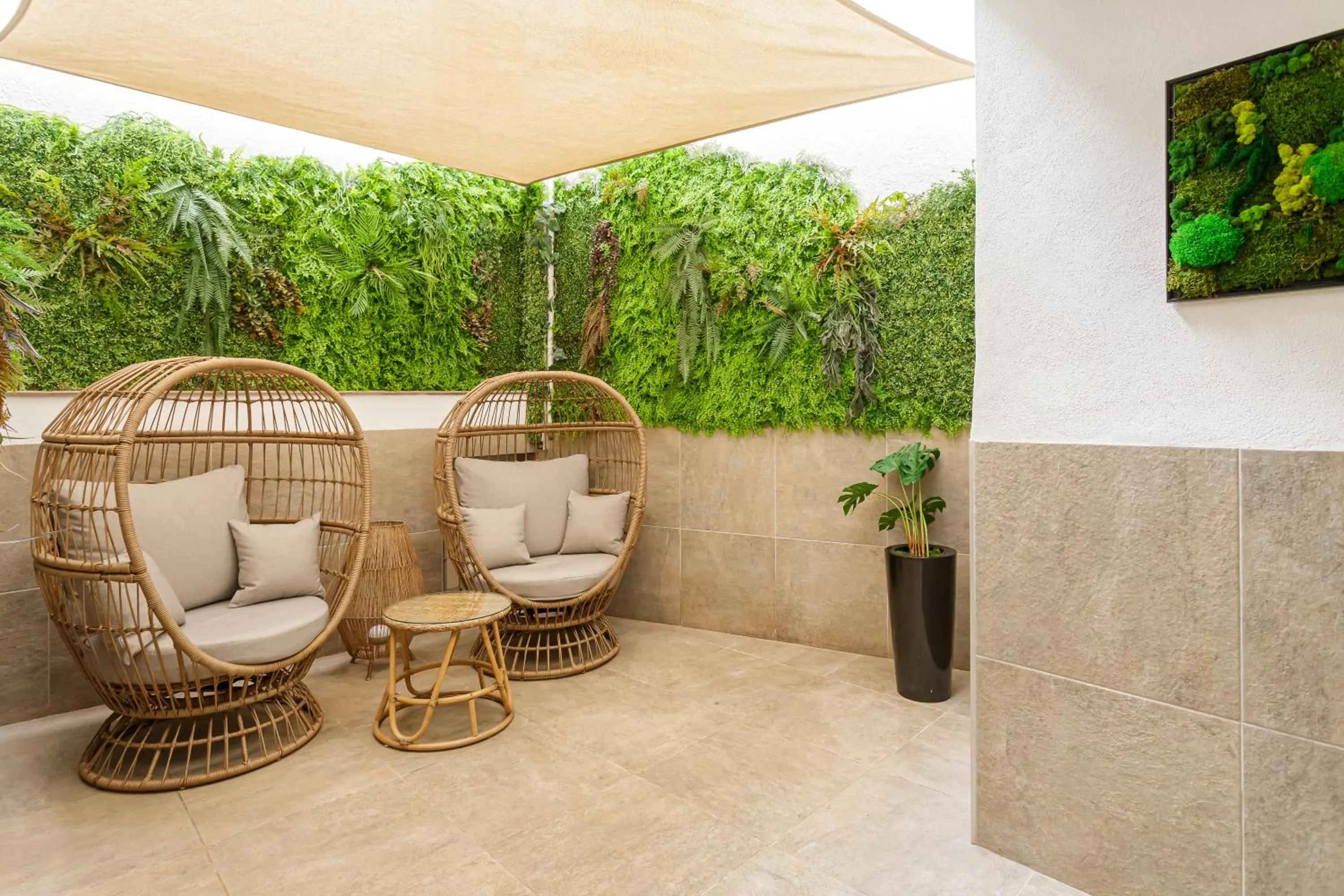 Patio in Room Mate Leo, Granada