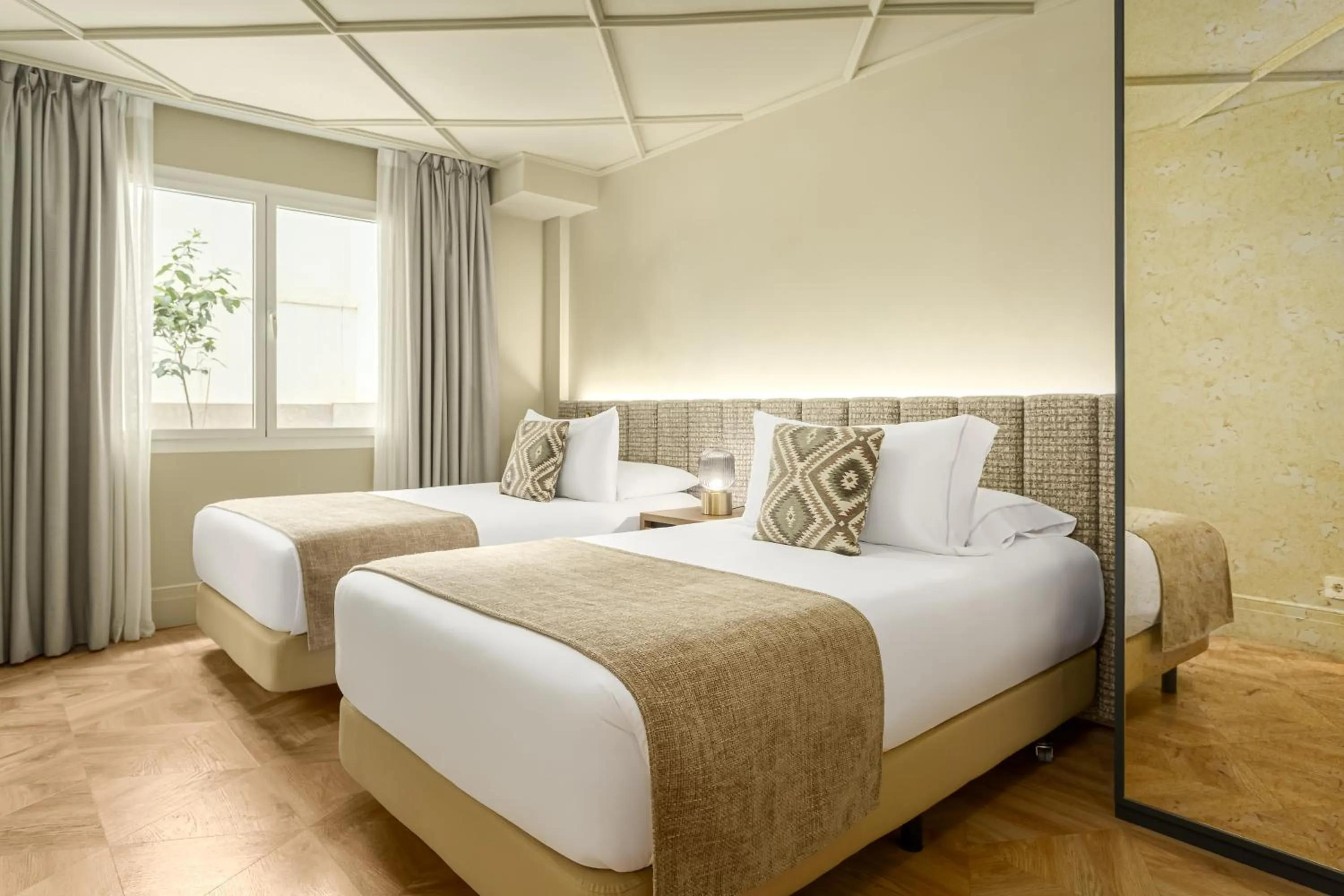 Bedroom, Bed in Room Mate Leo, Granada