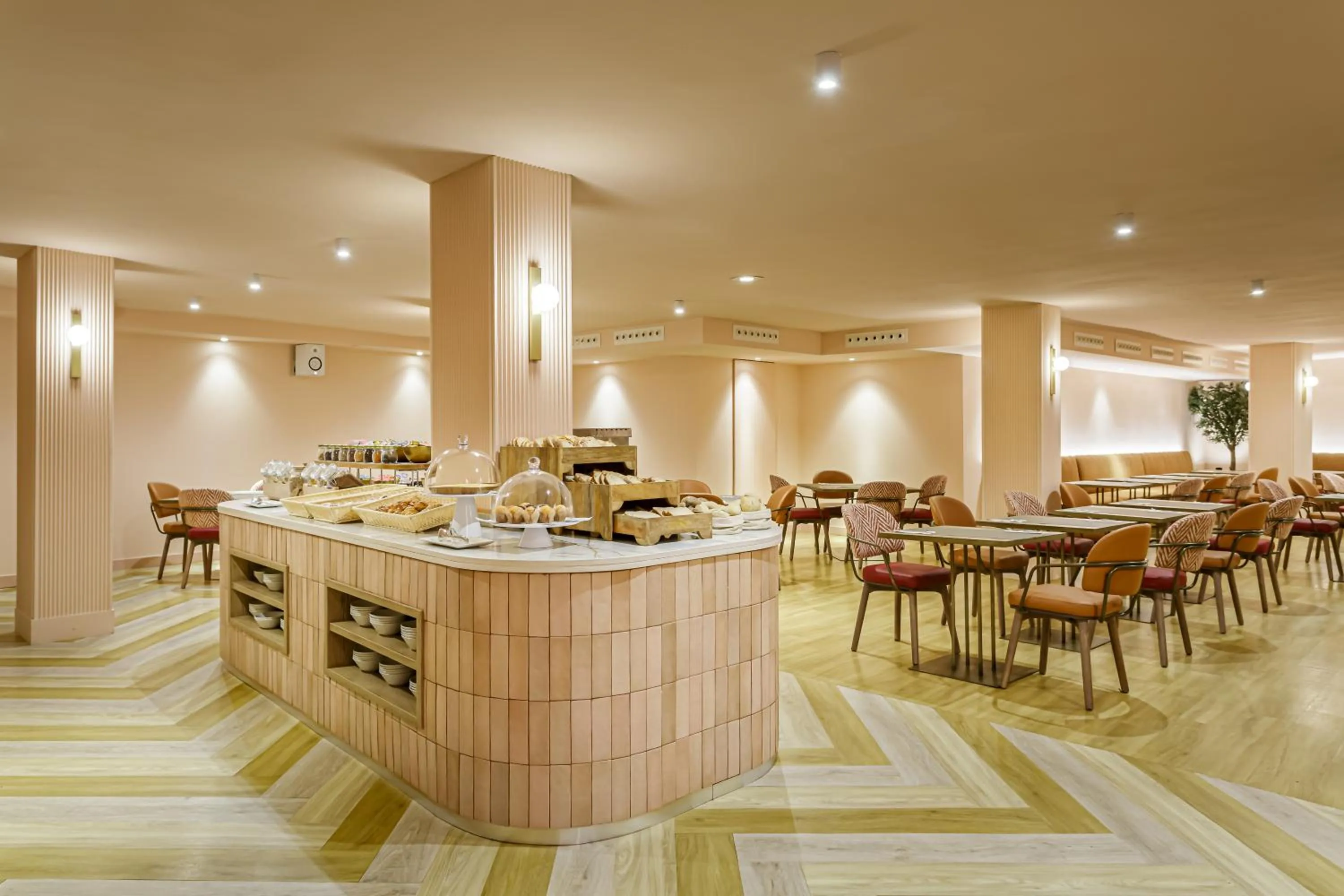 Breakfast in Room Mate Leo, Granada