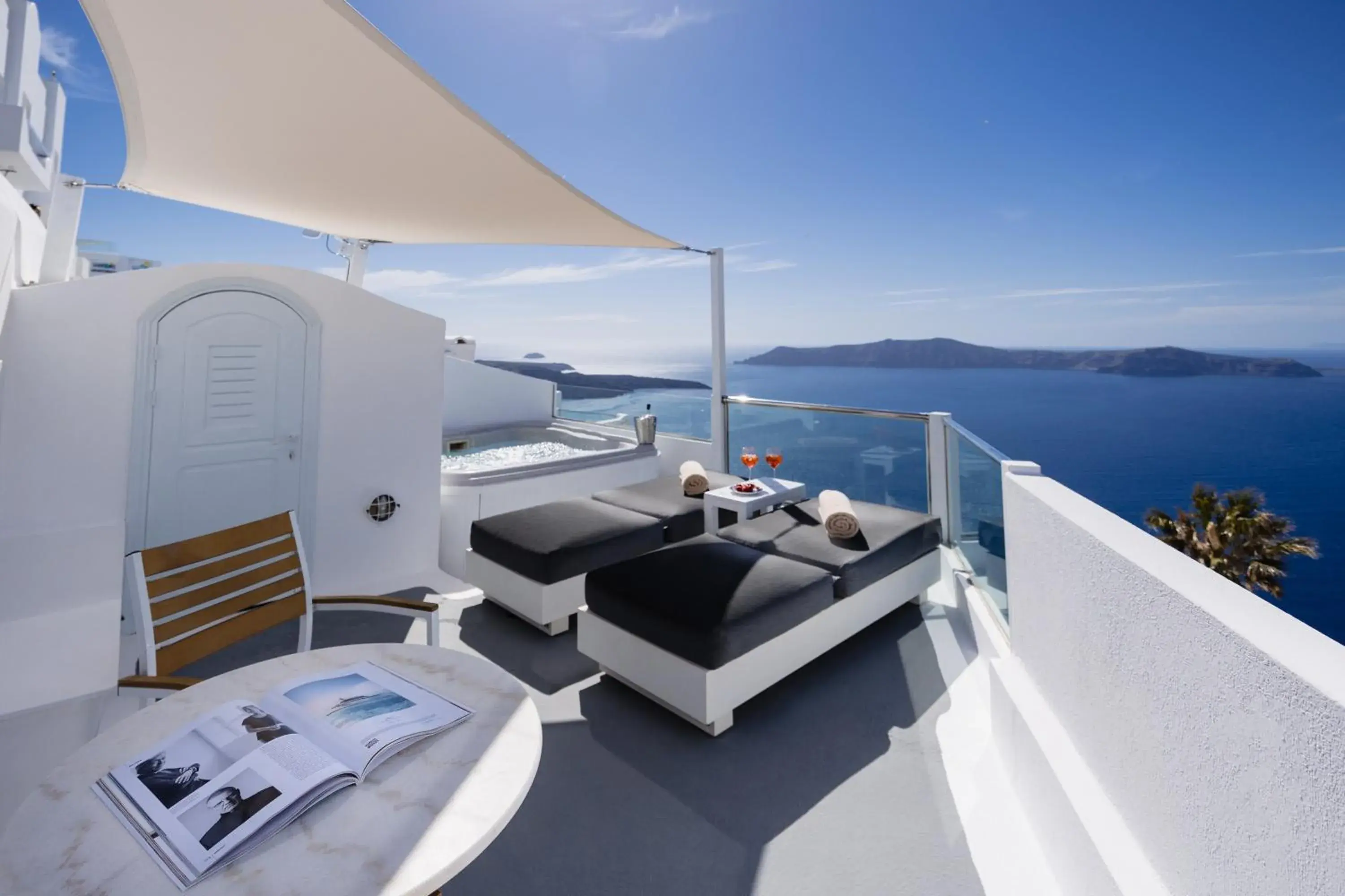 SidebySide Suites with Caldera View in Nevma Suites SidebySide Suites with Caldera View in Nevma Suites