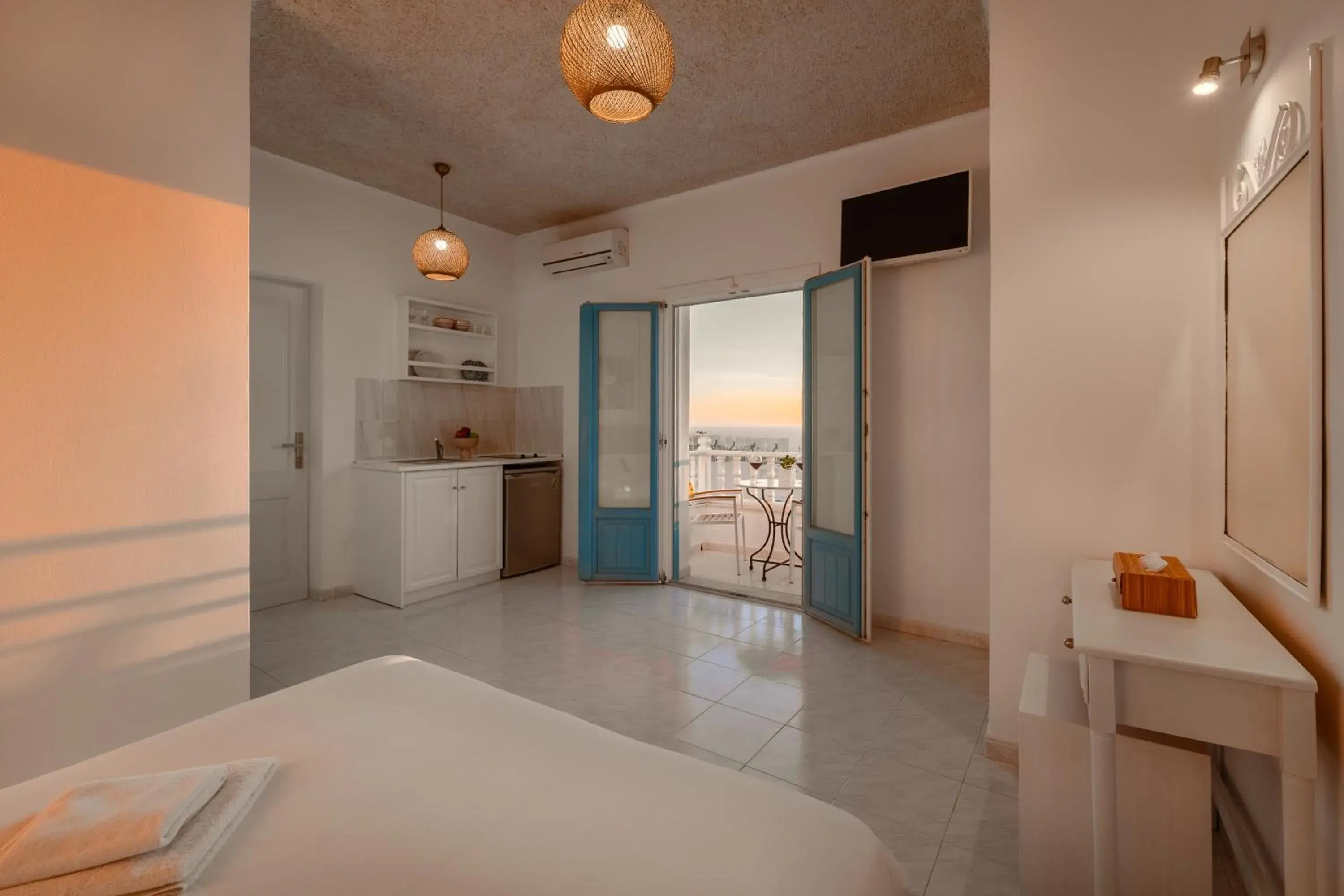 Photo of the whole room, Bed in Nevma Suites Photo of the whole room, Bed in Nevma Suites