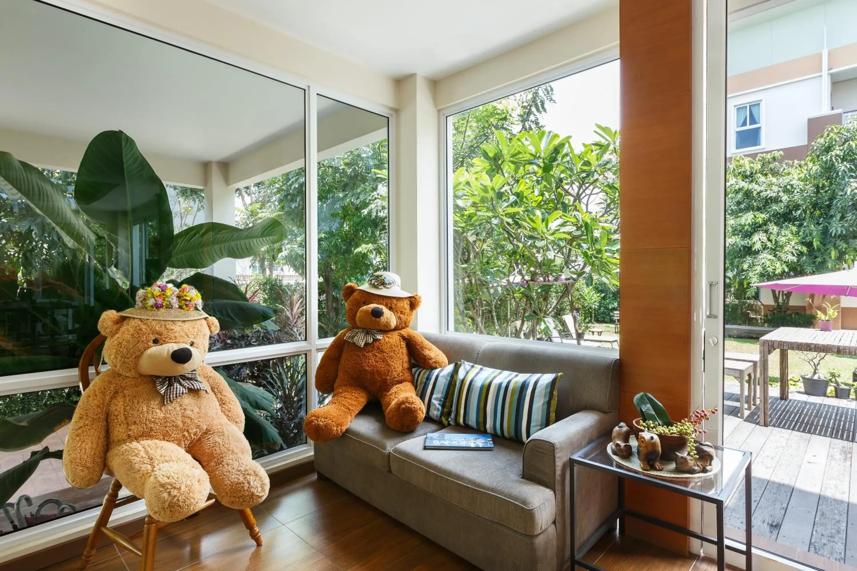 Lobby or reception in U Tiny Boutique Hotel Suvarnabhumi Bangkok - SHA Plus Lobby or reception in U Tiny Boutique Hotel Suvarnabhumi Bangkok - SHA Plus