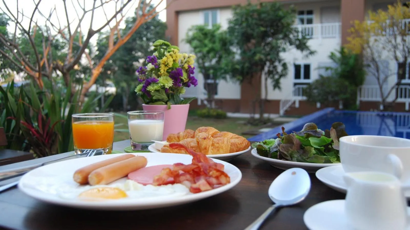 Breakfast in U Tiny Boutique Hotel Suvarnabhumi Bangkok - SHA Plus