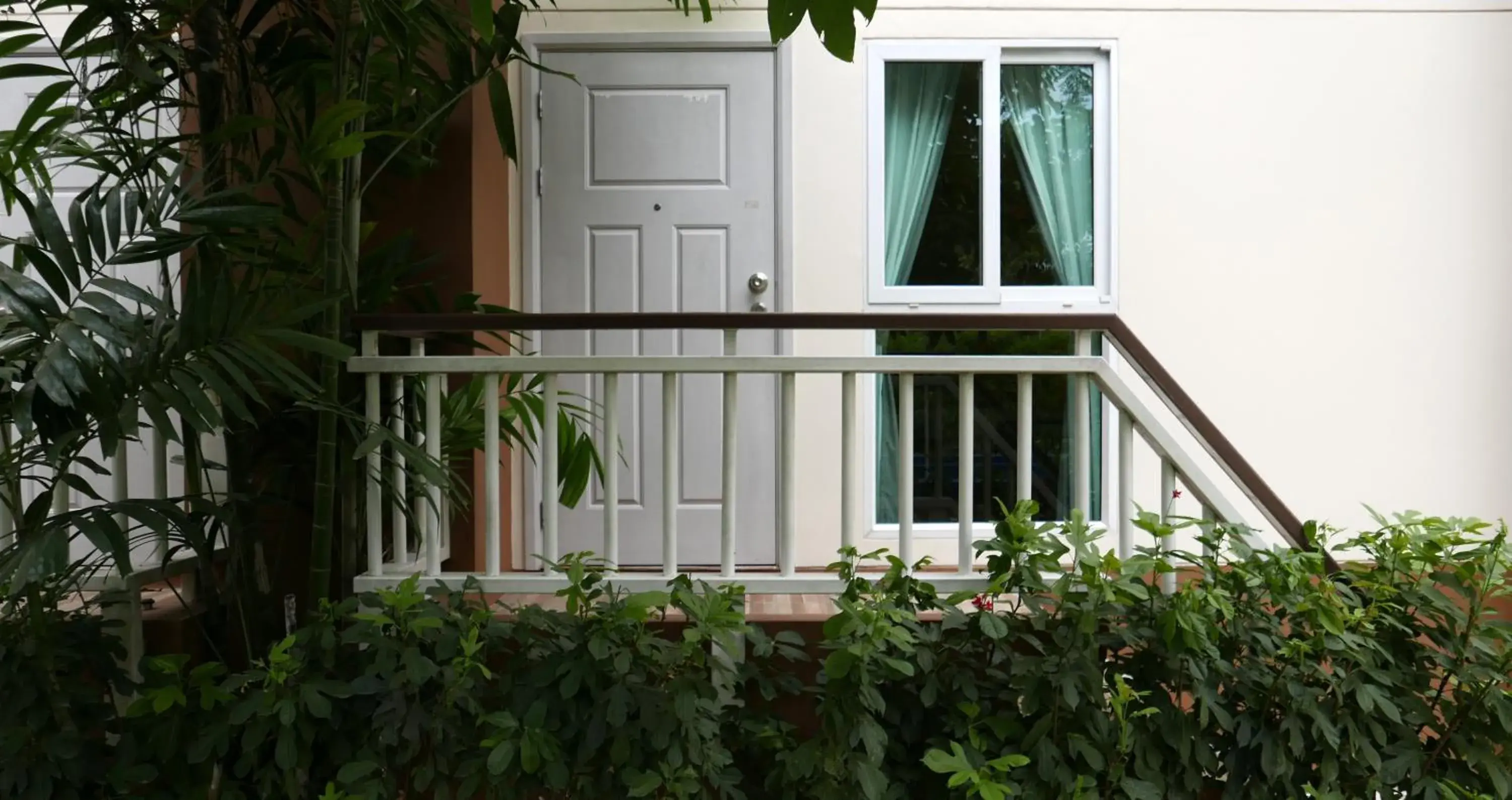 Garden view in U Tiny Boutique Hotel Suvarnabhumi Bangkok - SHA Plus Garden view in U Tiny Boutique Hotel Suvarnabhumi Bangkok - SHA Plus