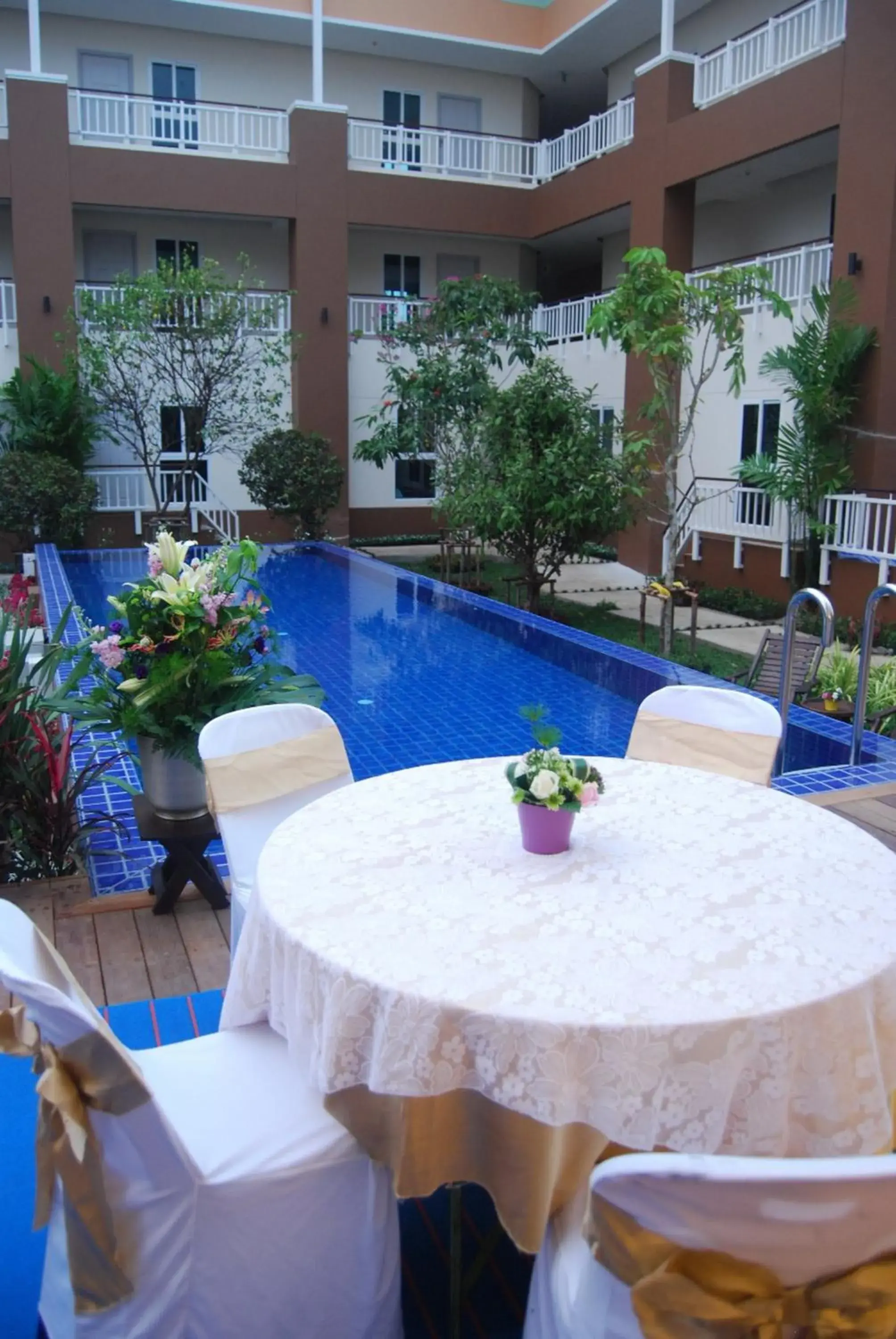 Swimming pool in U Tiny Boutique Hotel Suvarnabhumi Bangkok - SHA Plus Swimming pool in U Tiny Boutique Hotel Suvarnabhumi Bangkok - SHA Plus