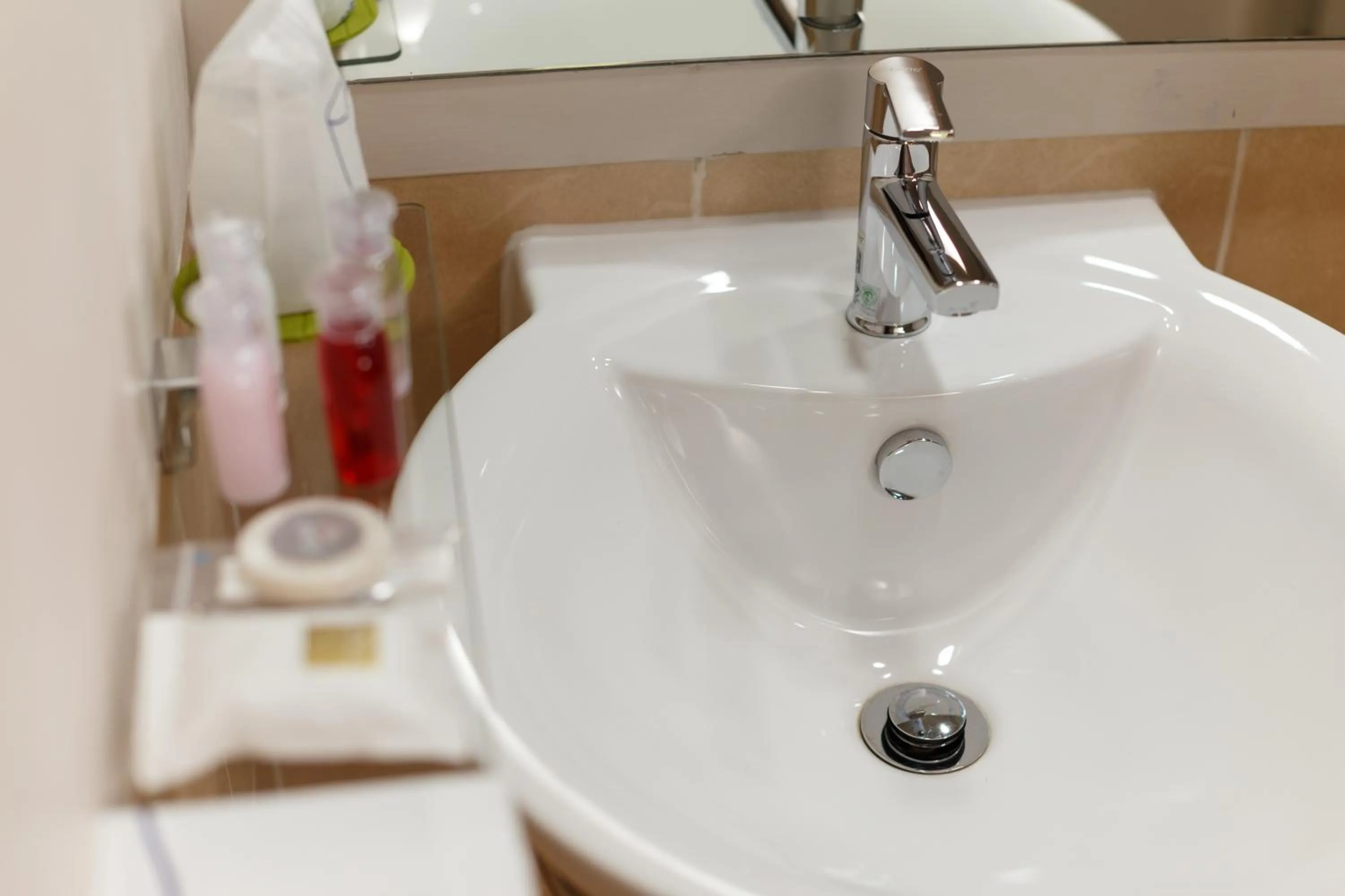 Bathroom in U Tiny Boutique Hotel Suvarnabhumi Bangkok - SHA Plus