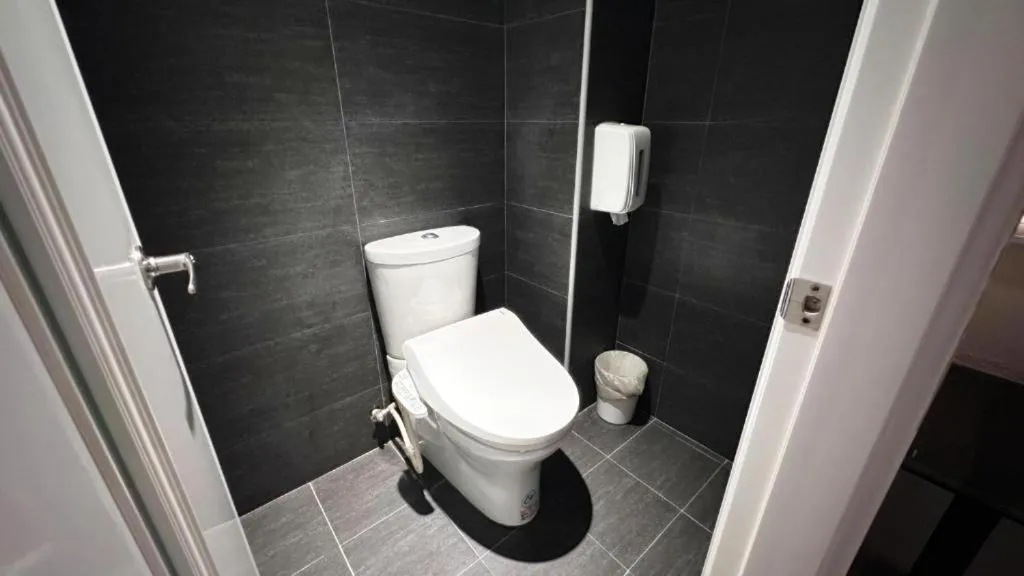 Bathroom in Kiwi Express Hotel-Taichung Station II