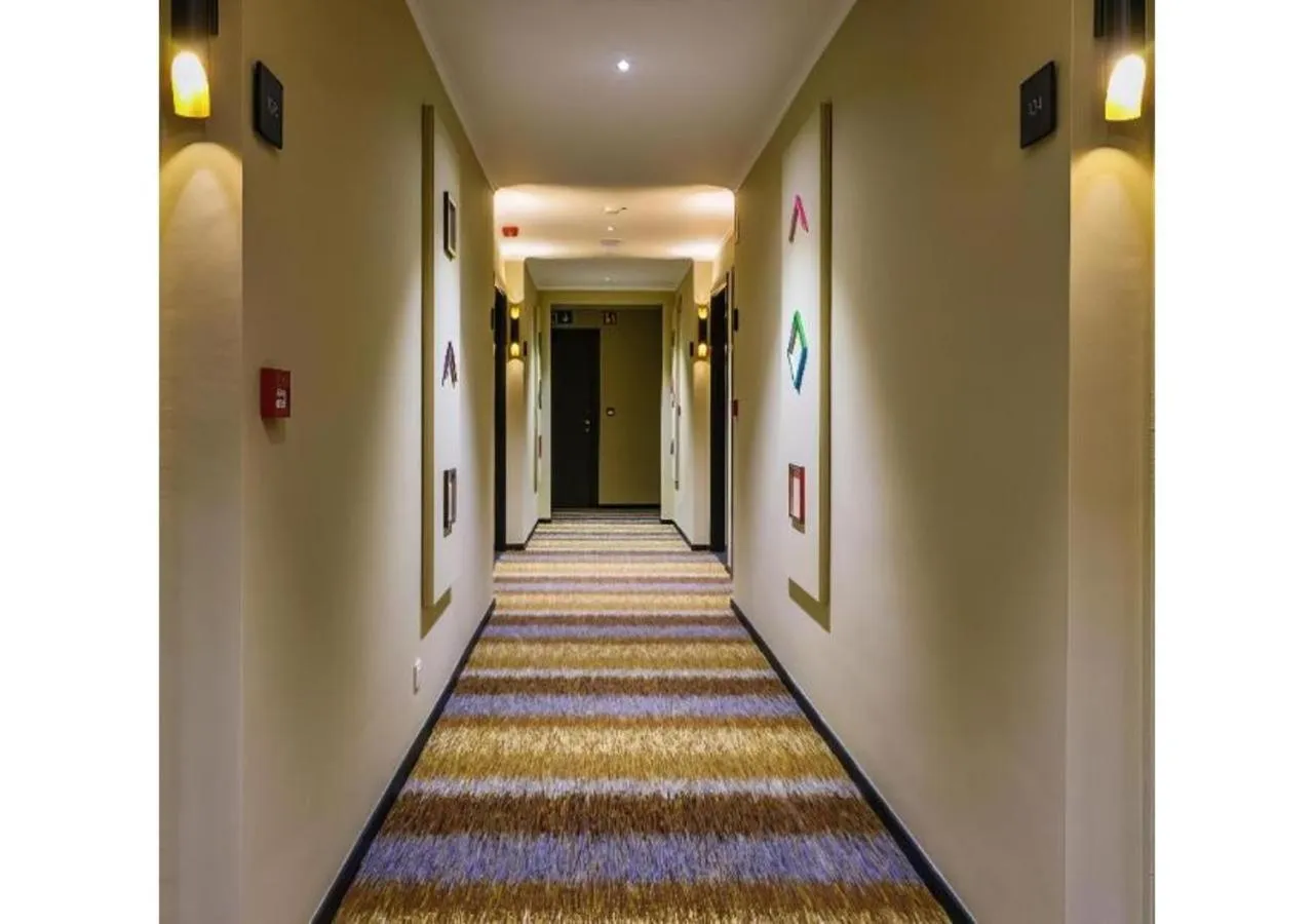 Property building in Hotel Jamingo