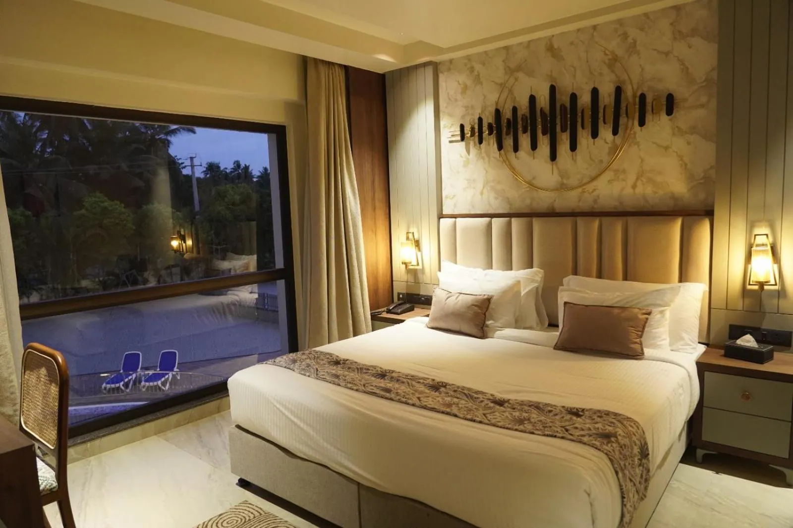 Bed in AJ GRAND ELITE HOTEL