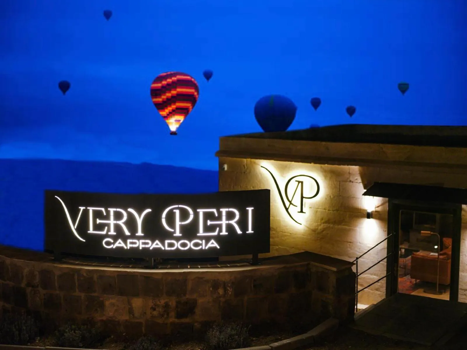 Night in Very Peri Cappadocia - The Lifestyle Luxury Design Hotel