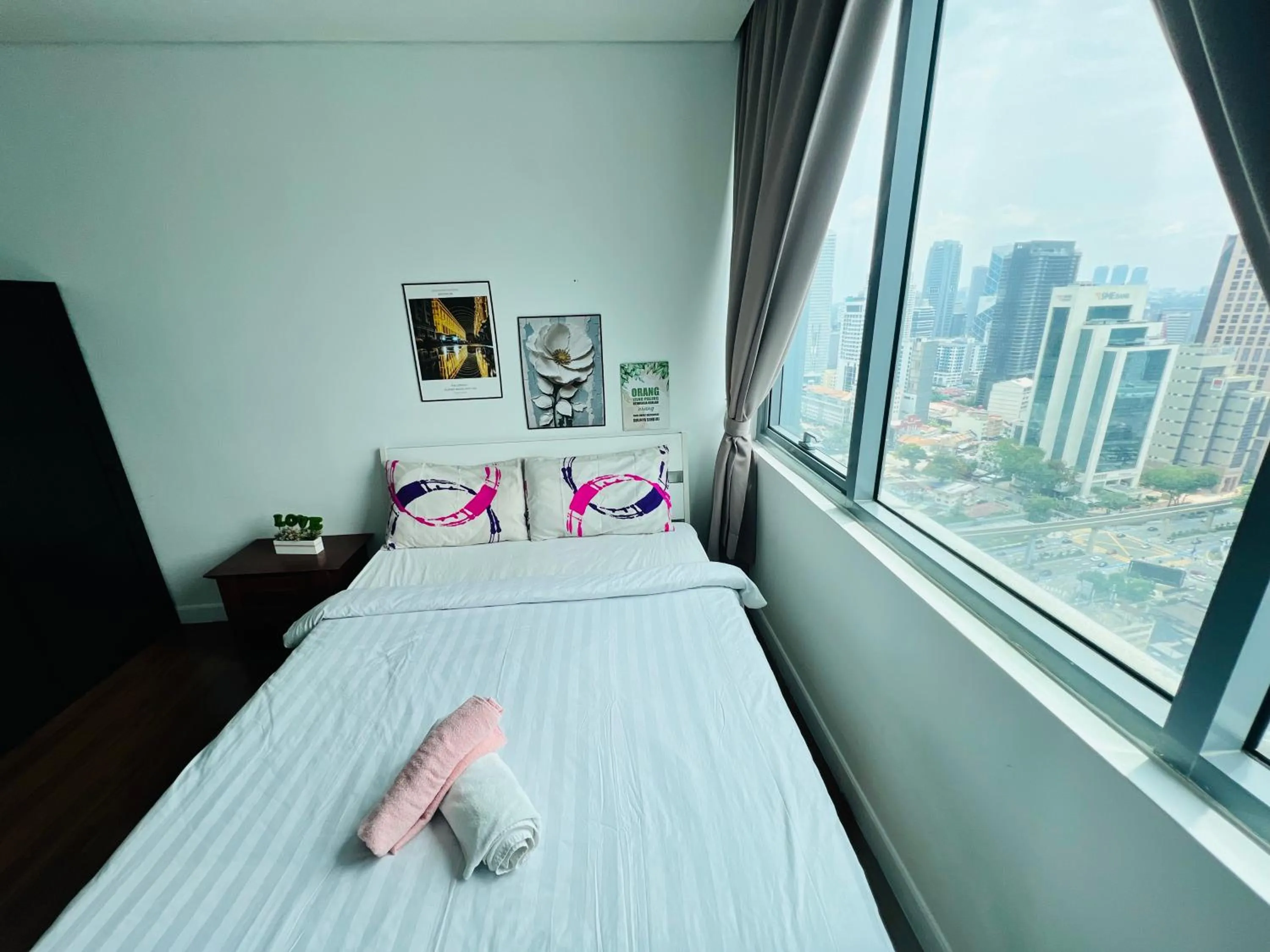 Bed in Mercu Summer Suites KLCC By Sweet Home